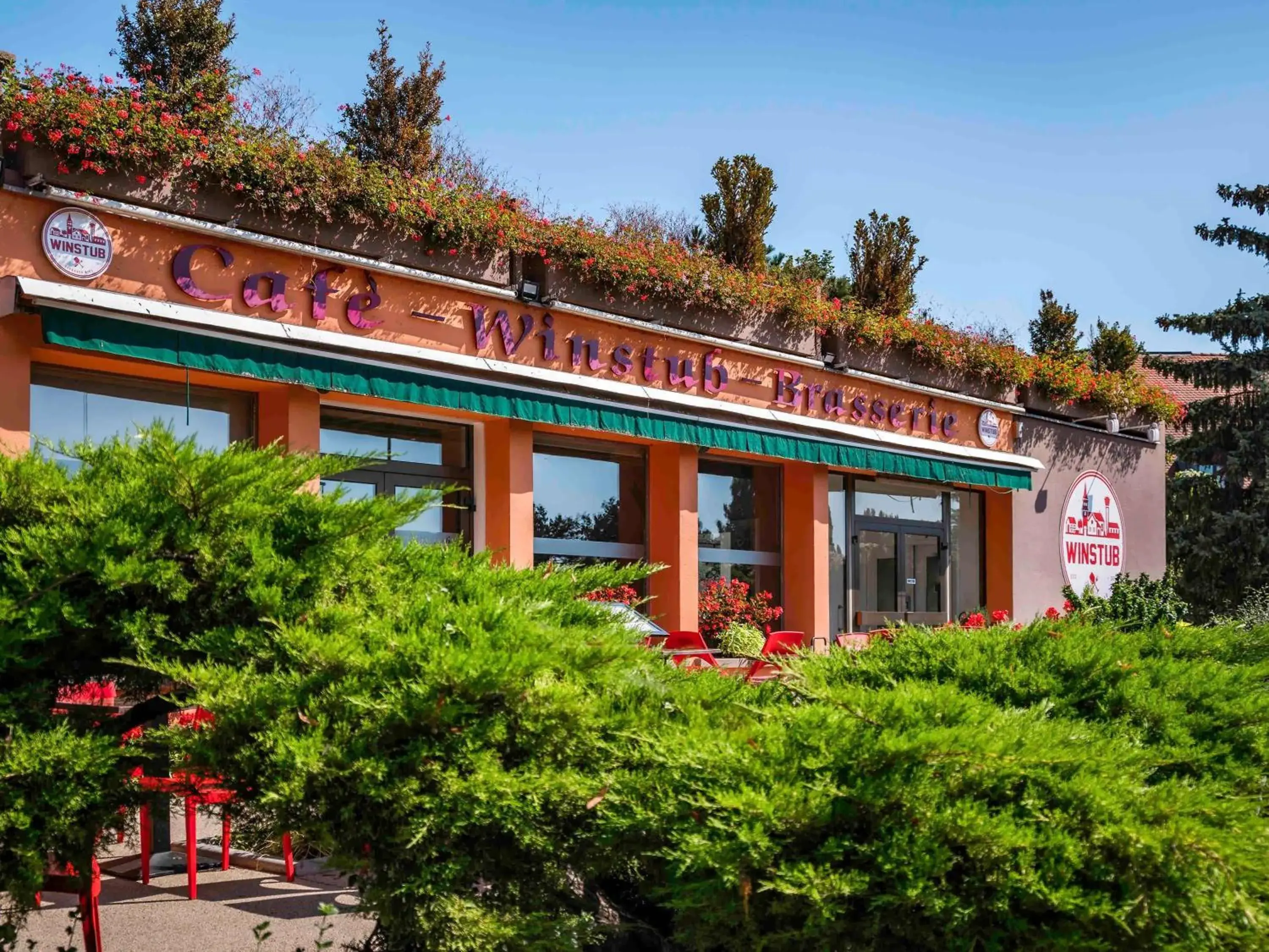 Property building in ibis Colmar Est - Hotel Restaurant en Alsace Property building in ibis Colmar Est - Hotel Restaurant en Alsace