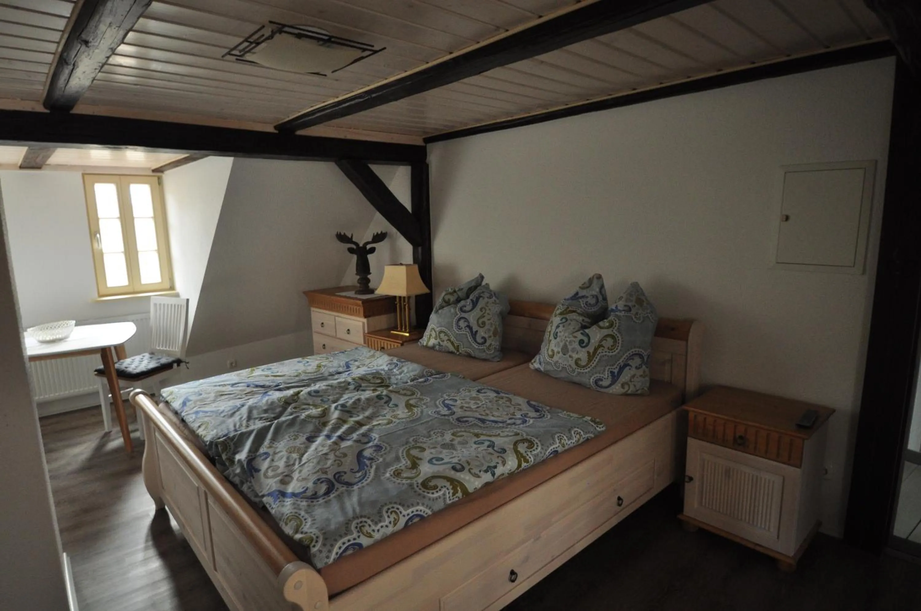 Bedroom, Bed in Gasthaus und Ferienwohnungen "Zum Büchsenmacher"