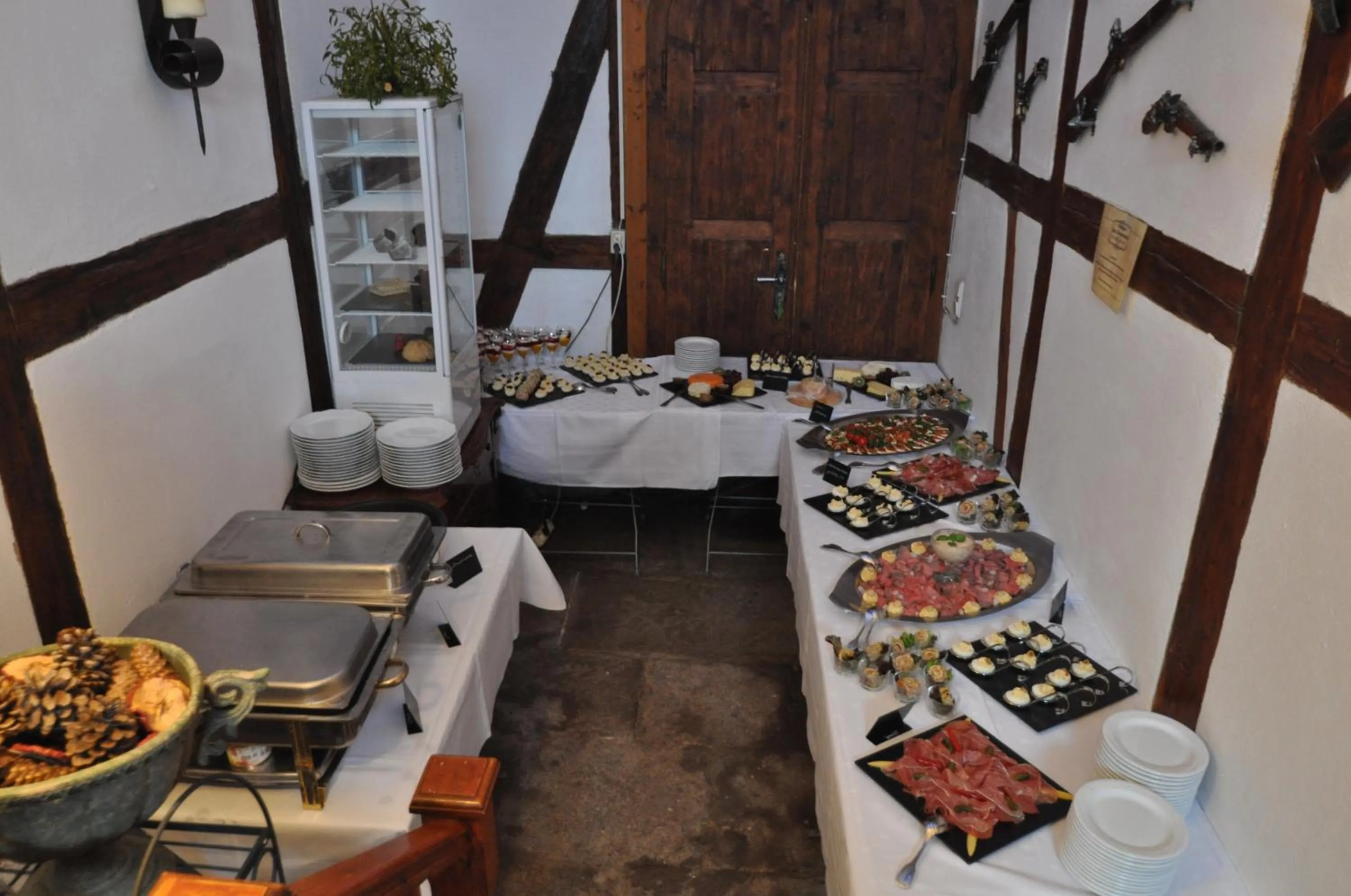 Food and drinks in Gasthaus und Ferienwohnungen "Zum Büchsenmacher"
