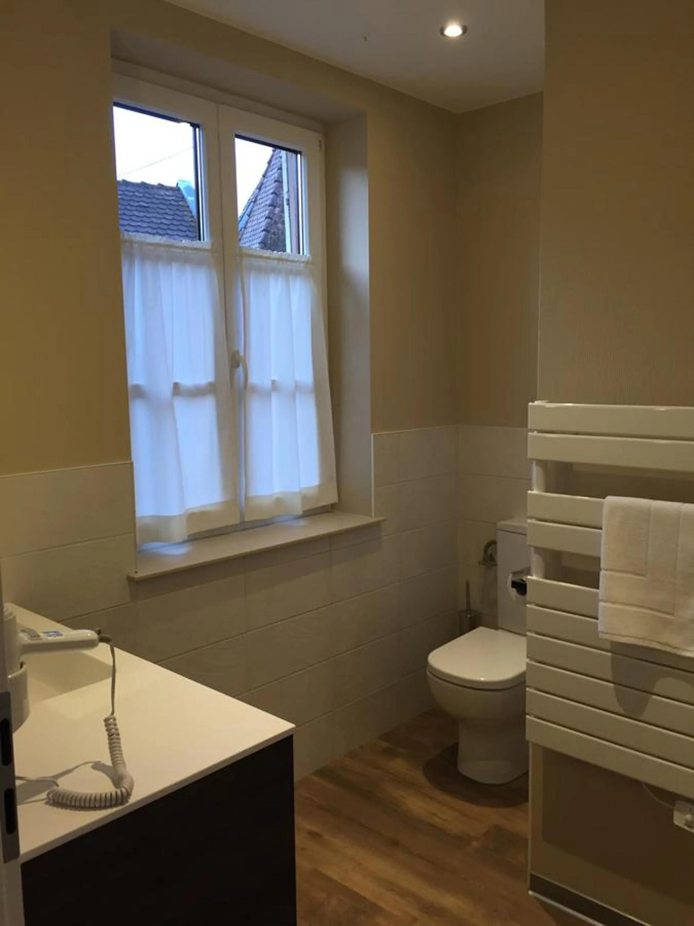 Toilet in Auberge Le Meisenberg