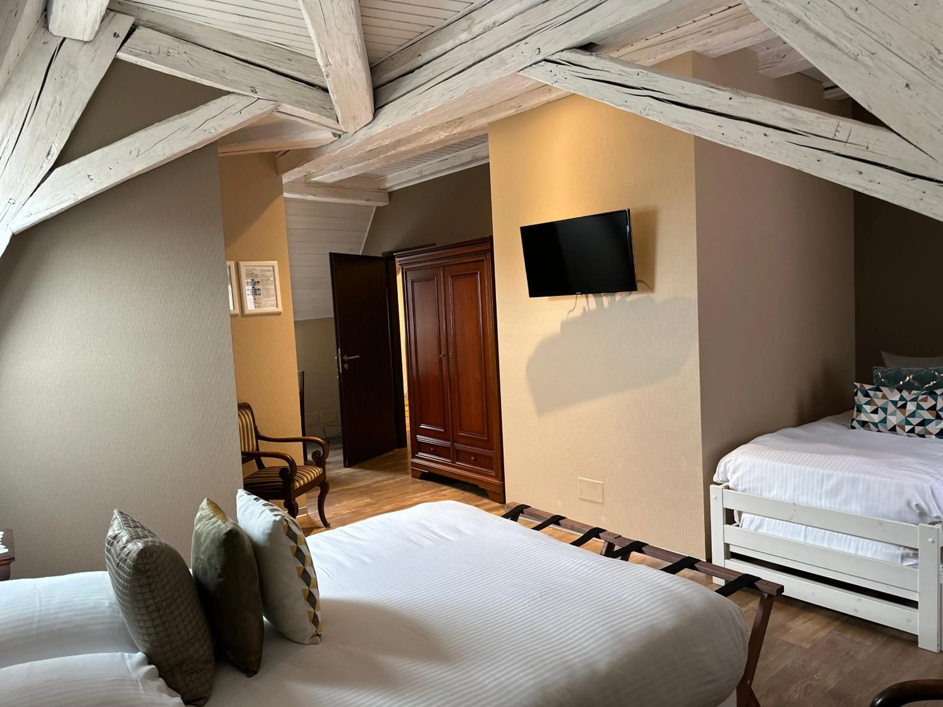 Bed in Auberge Le Meisenberg