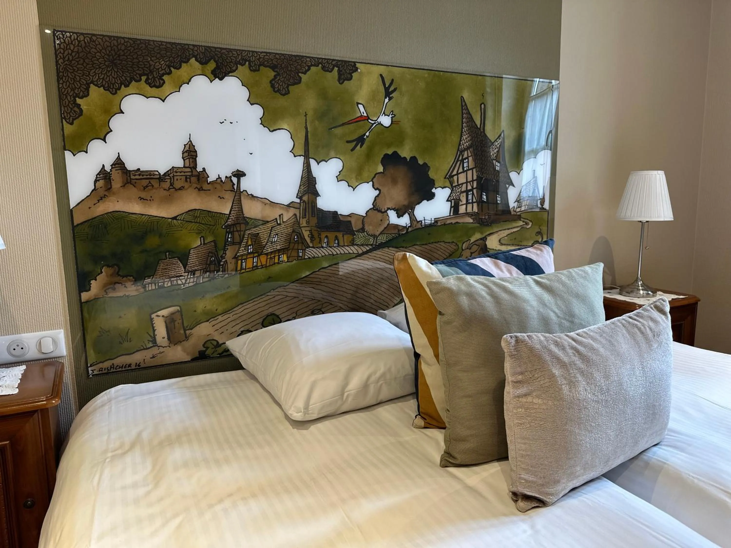 Bed in Auberge Le Meisenberg