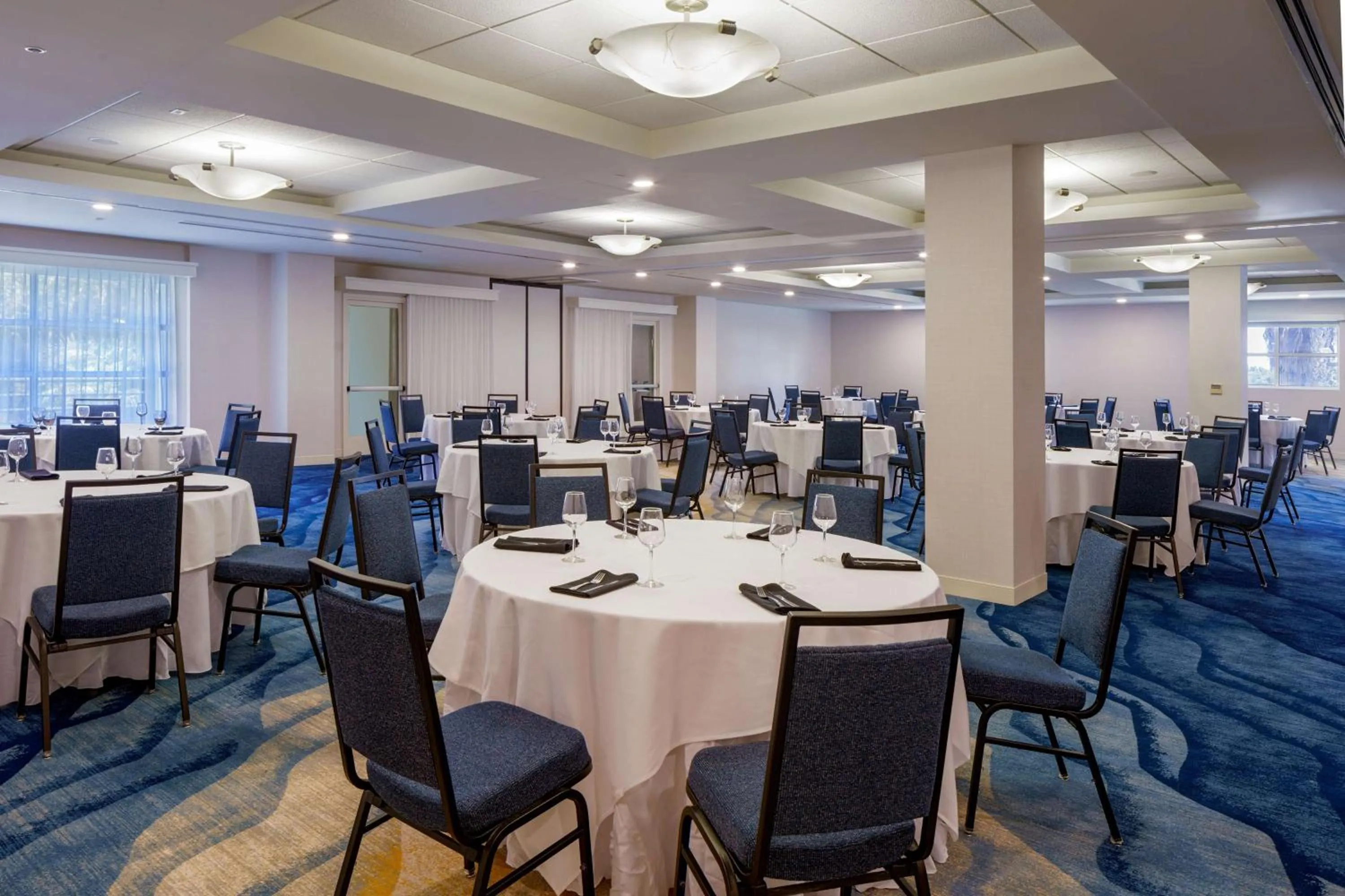 Meeting/conference room in DoubleTree Suites by Hilton Doheny Beach