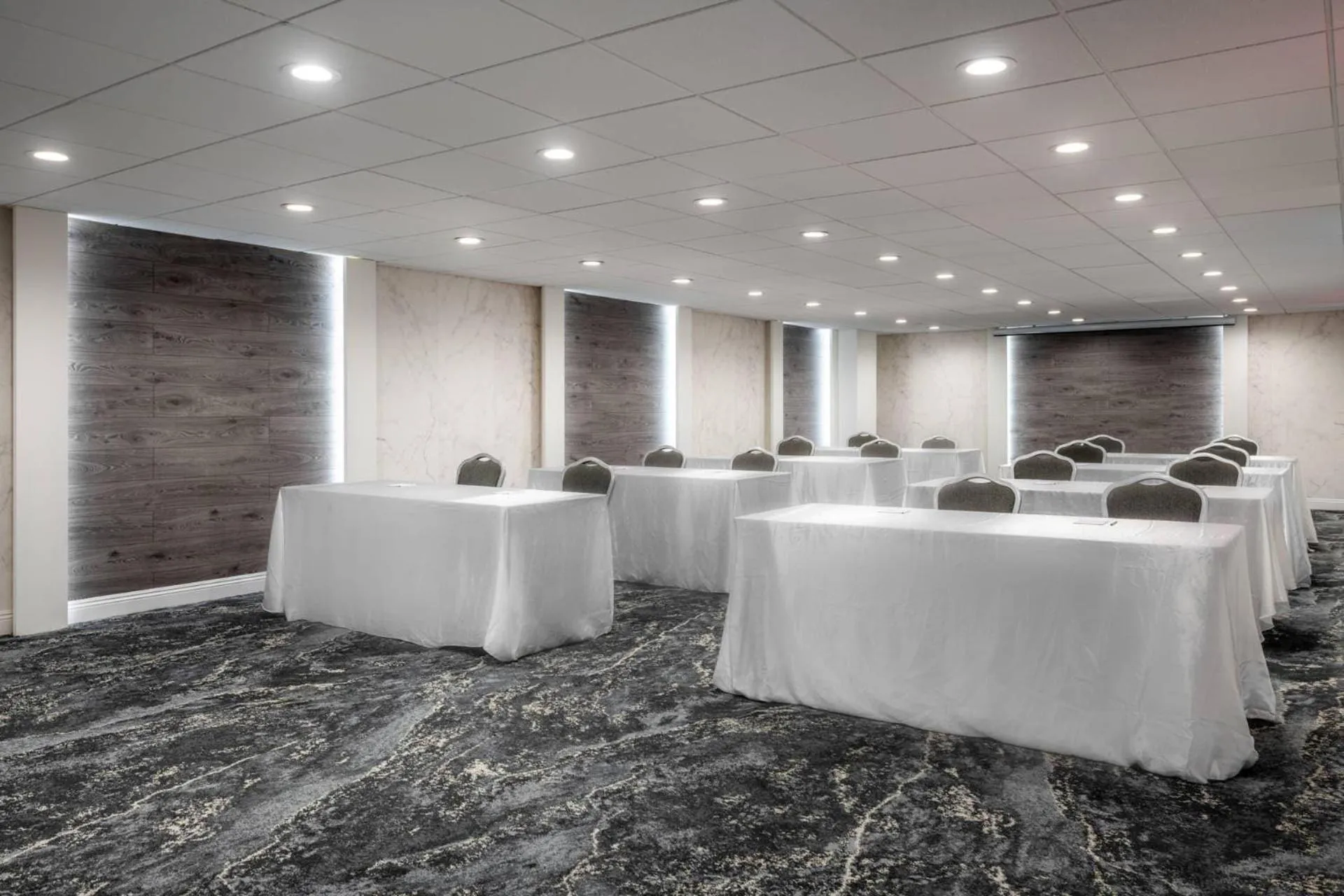 Meeting/conference room in The Volare, an Ascend Collection Hotel