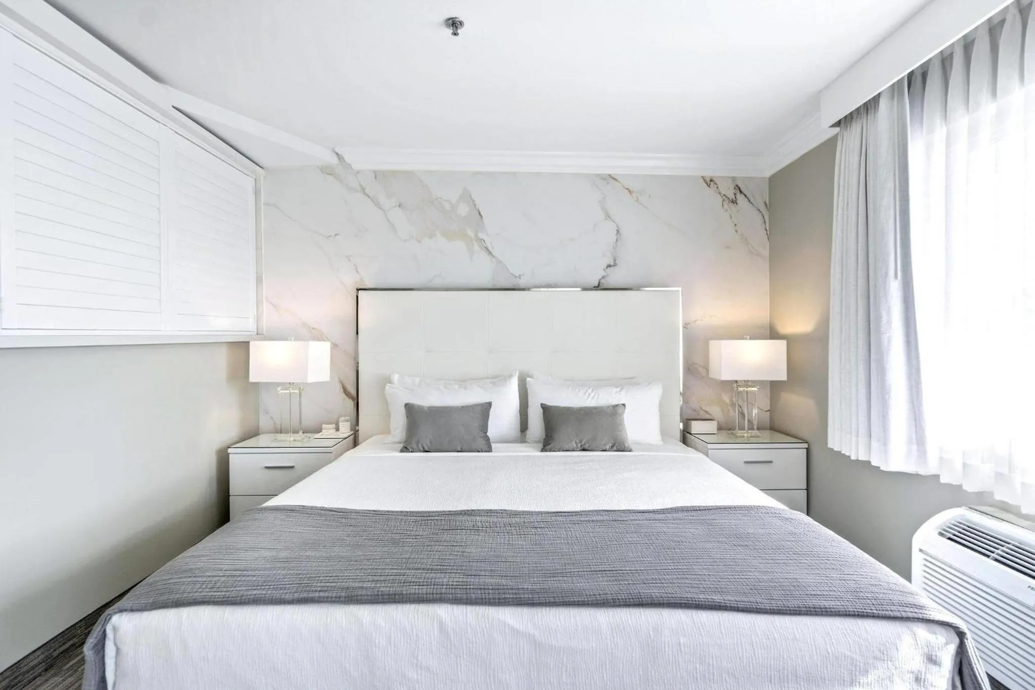 Bedroom, Bed in The Volare, an Ascend Collection Hotel