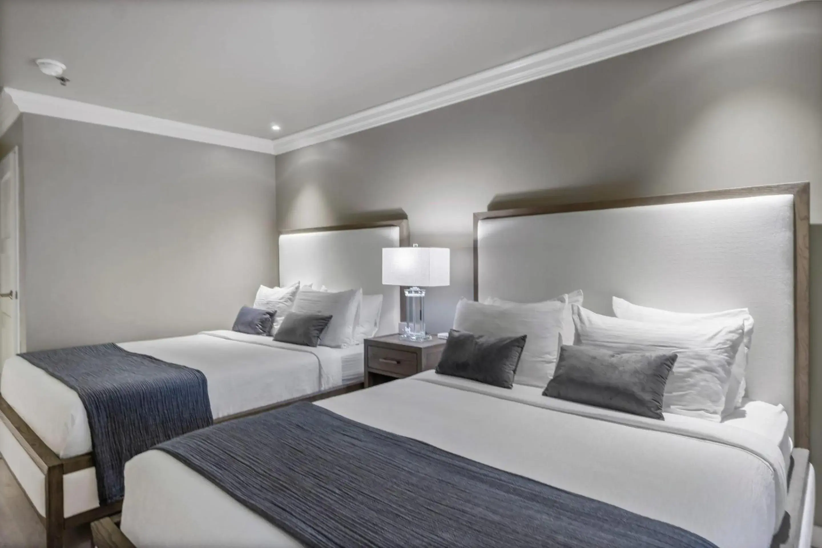 Bedroom, Bed in The Volare, an Ascend Collection Hotel Bedroom, Bed in The Volare, an Ascend Collection Hotel