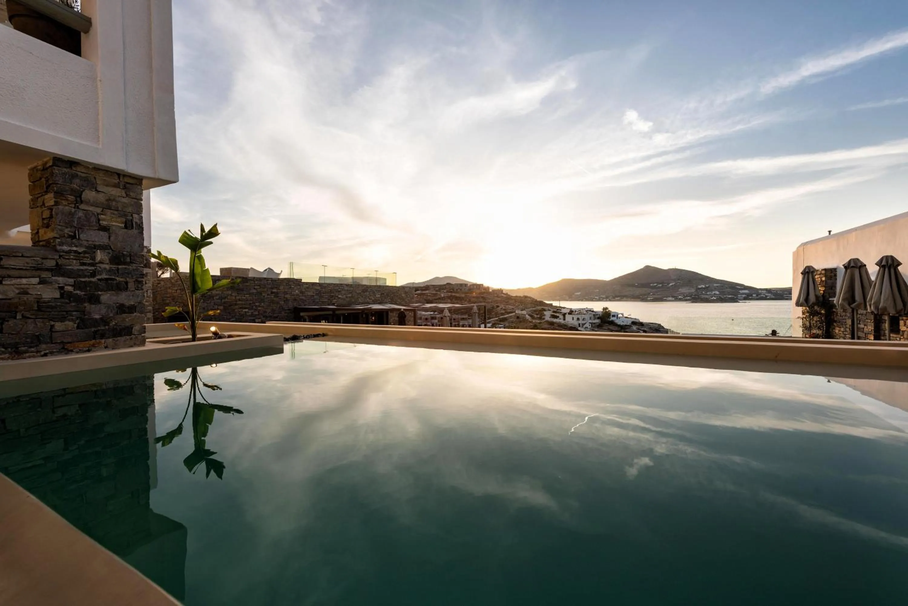 Pool view in Hotel Senia