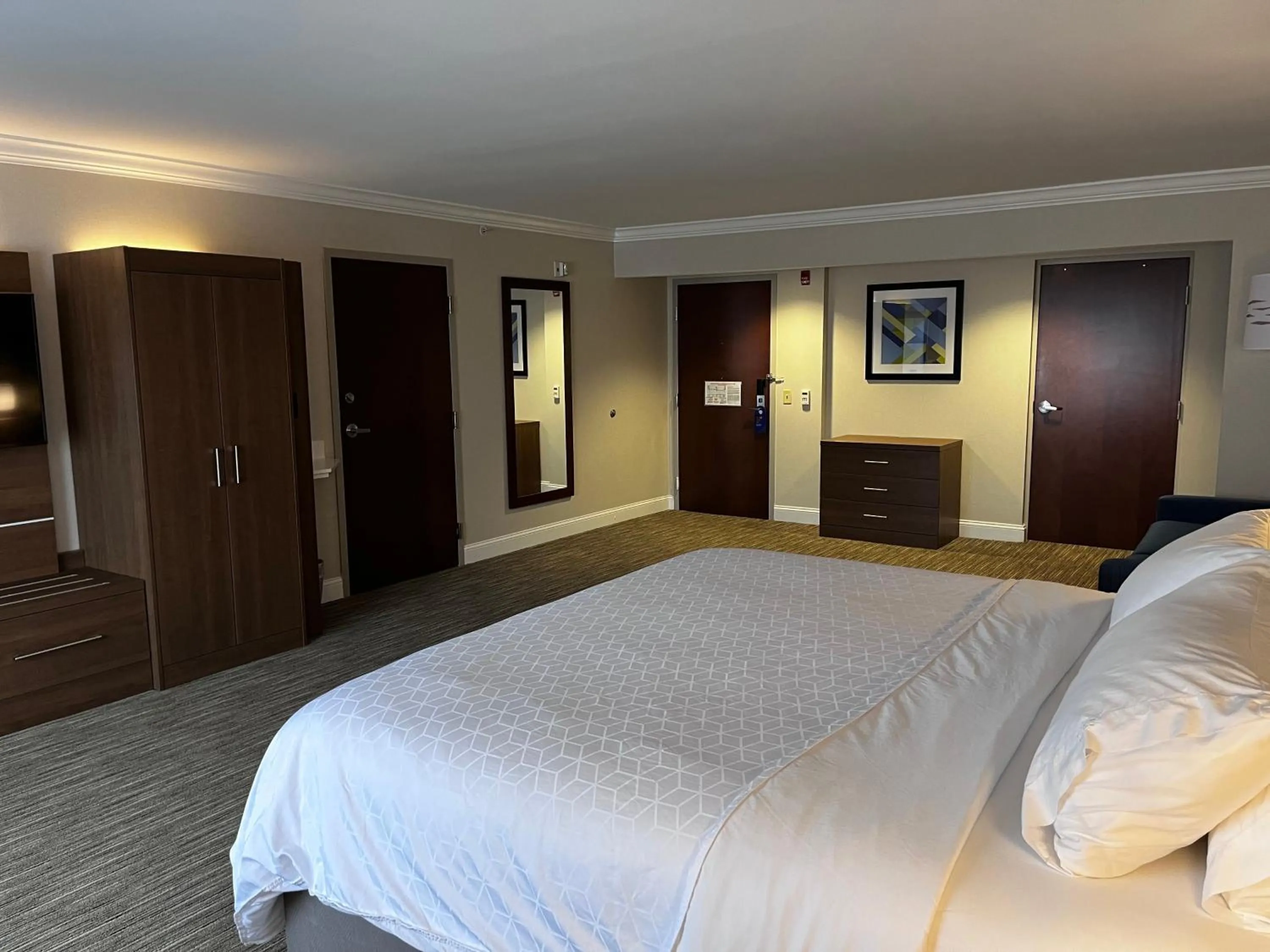 Photo of the whole room, Bed in Holiday Inn Express & Suites Williamsport by IHG