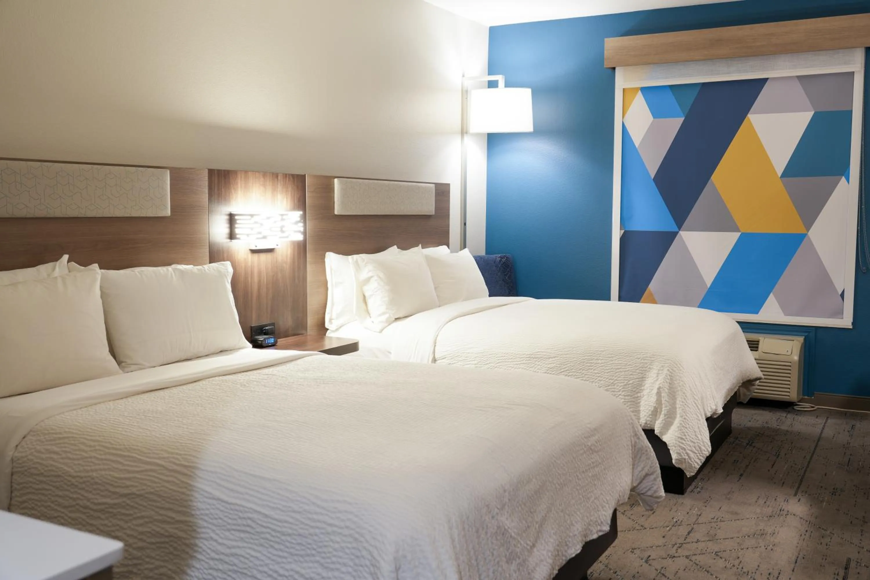 Bed in Holiday Inn Express Hotel & Suites Cedar Hill by IHG