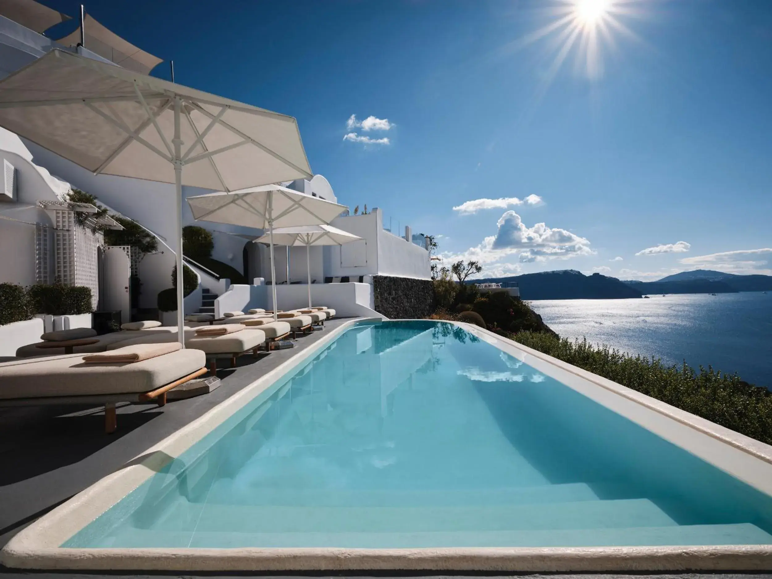 Swimming pool in Canaves Sunday Swimming pool in Canaves Sunday