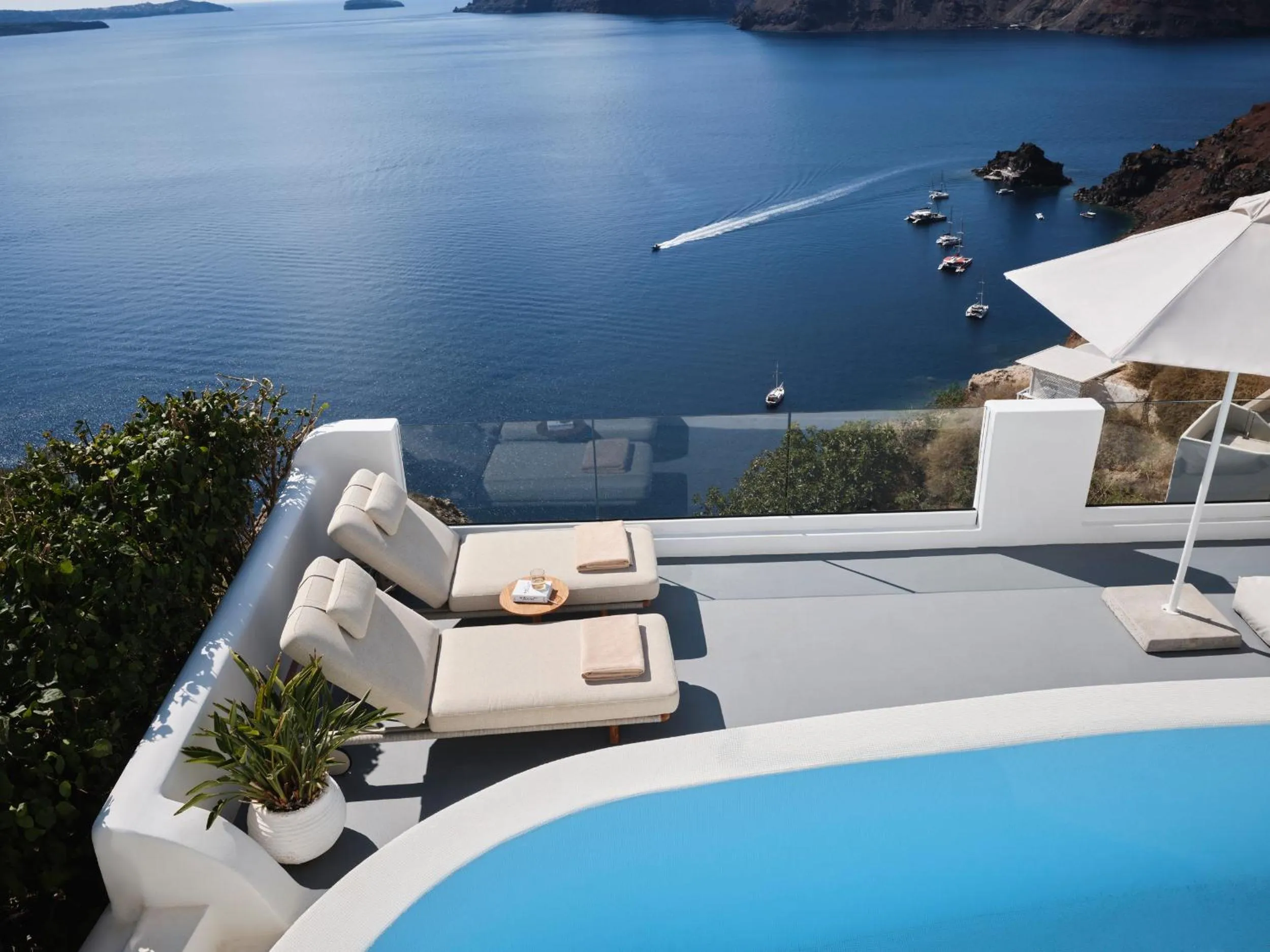 Swimming pool in Canaves Sunday