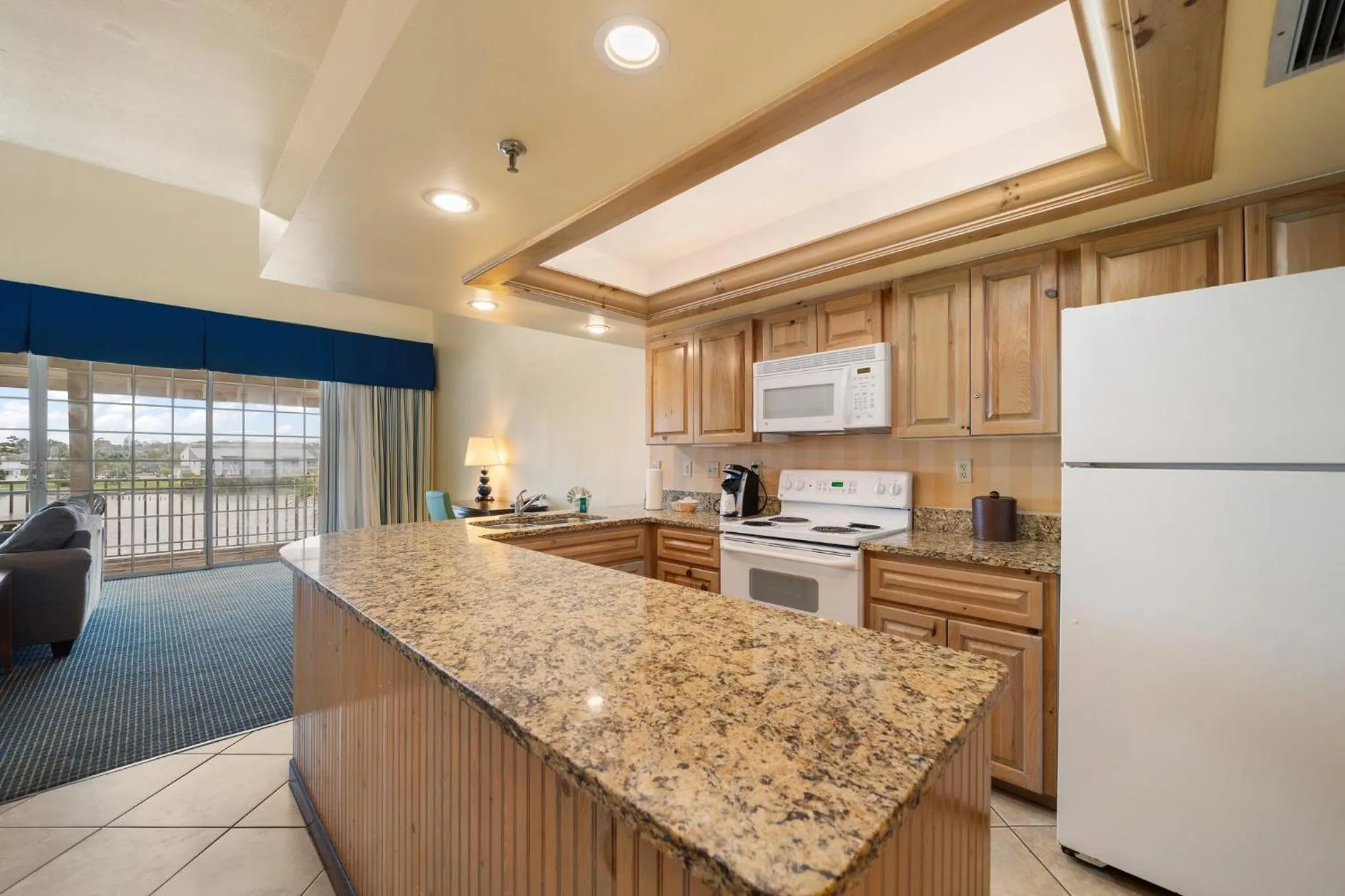 Photo of the whole room in Holiday Inn & Suites Clearwater Beach S-Harbourside