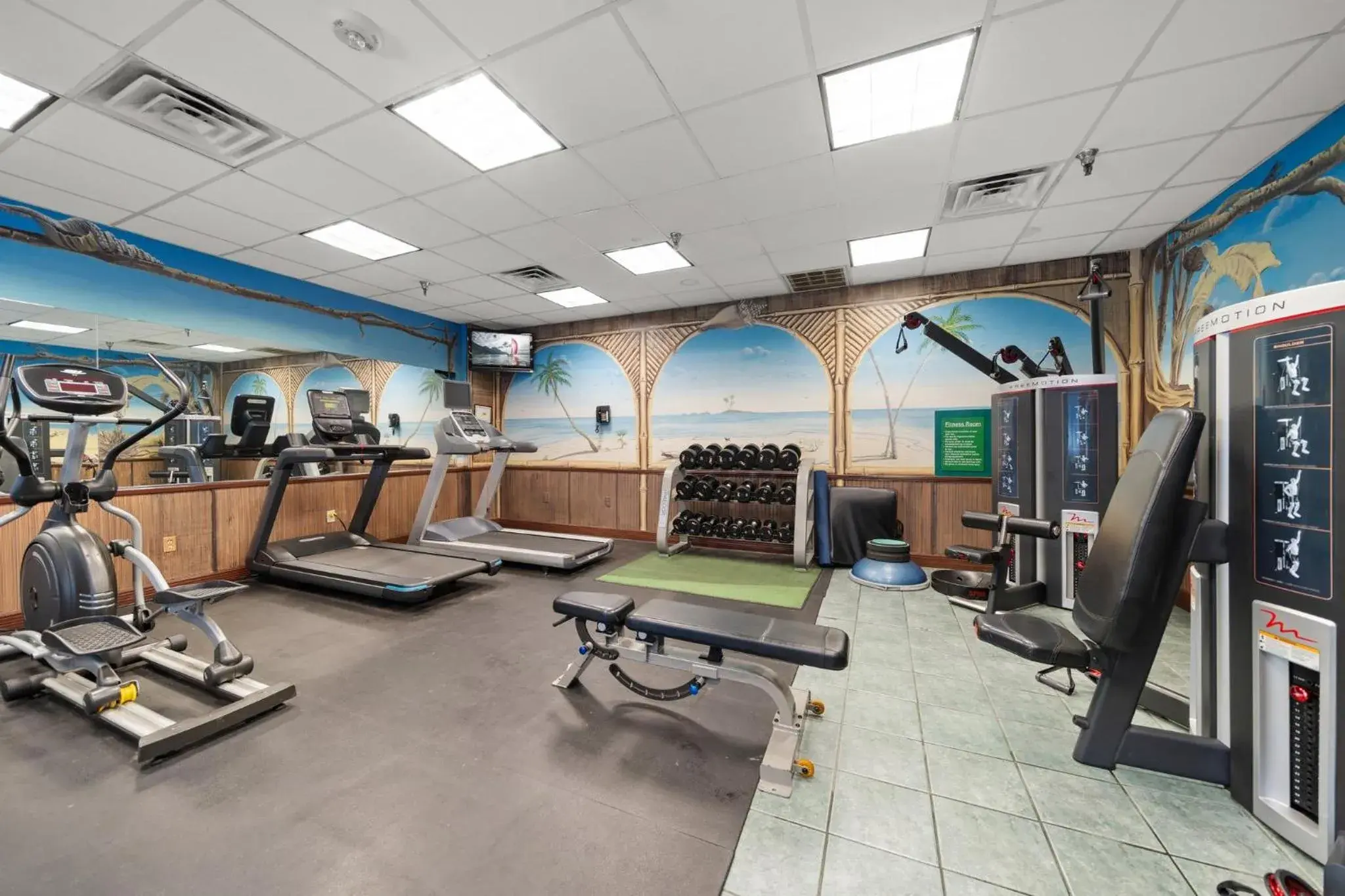 Fitness centre/facilities in Holiday Inn & Suites Clearwater Beach S-Harbourside Fitness centre/facilities in Holiday Inn & Suites Clearwater Beach S-Harbourside