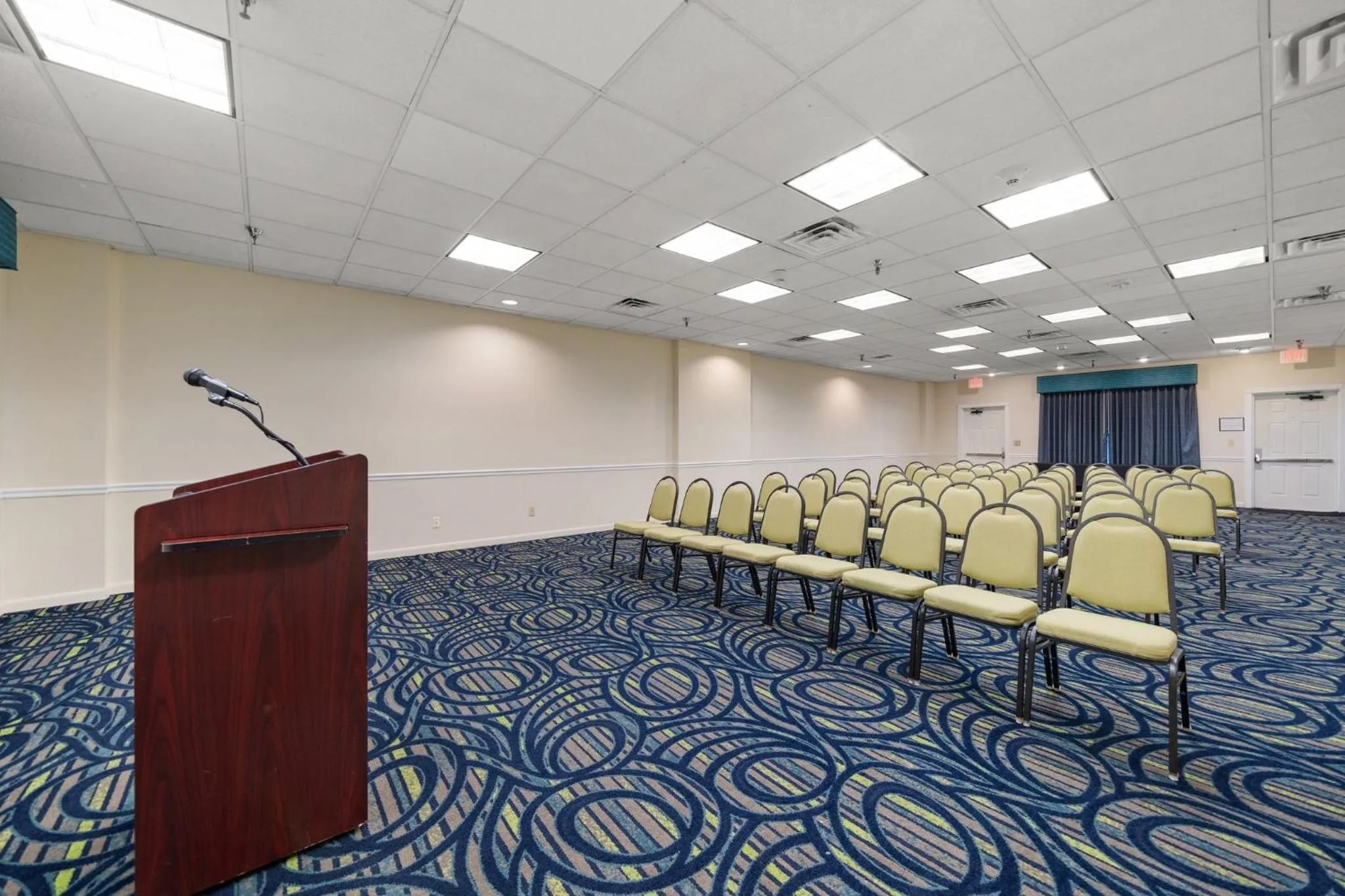 Meeting/conference room in Holiday Inn & Suites Clearwater Beach S-Harbourside