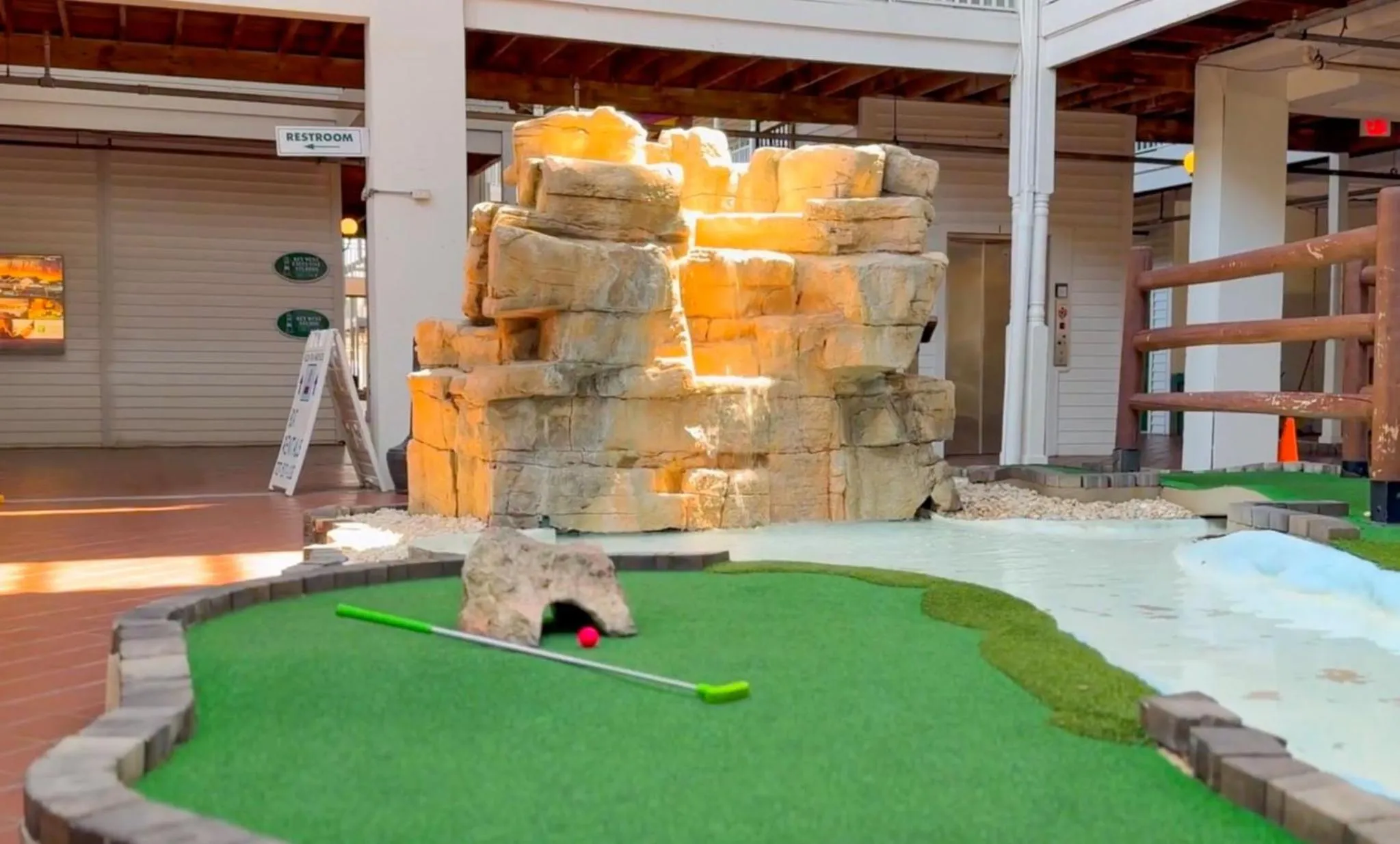 Golfcourse in Holiday Inn & Suites Clearwater Beach S-Harbourside