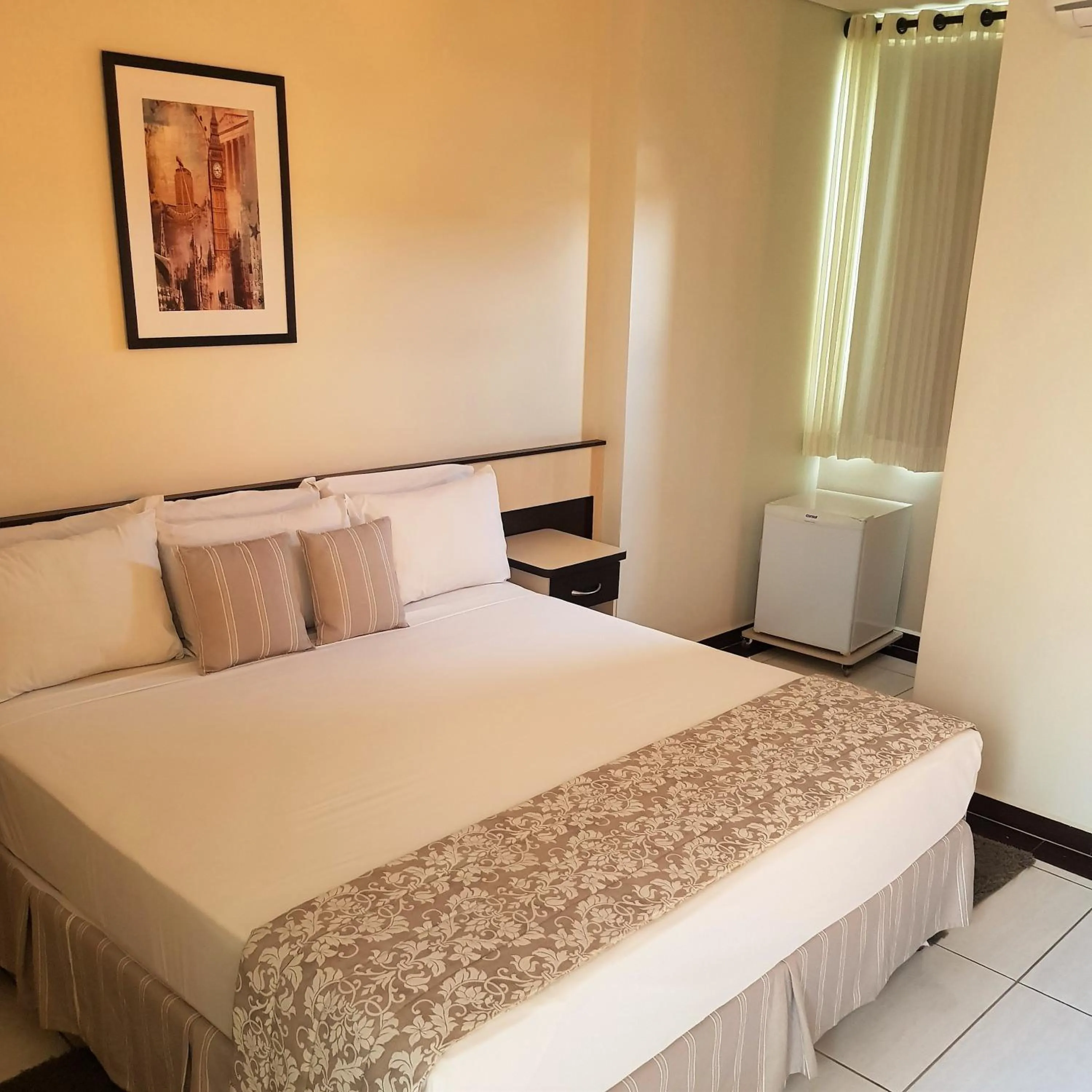 Bedroom, Bed in Hotel Cristal Rio Claro