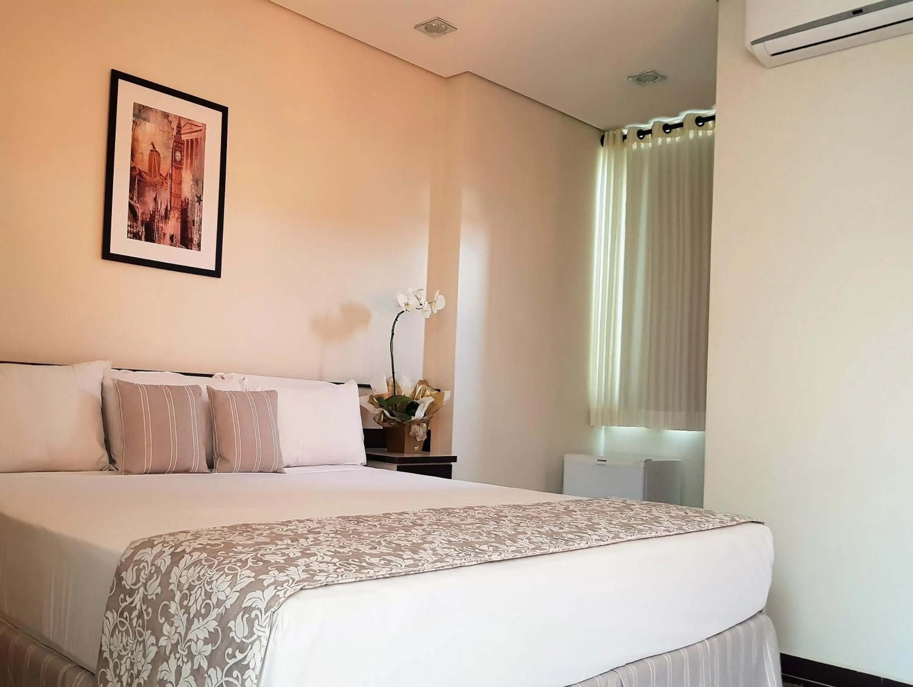 Bedroom, Bed in Hotel Cristal Rio Claro