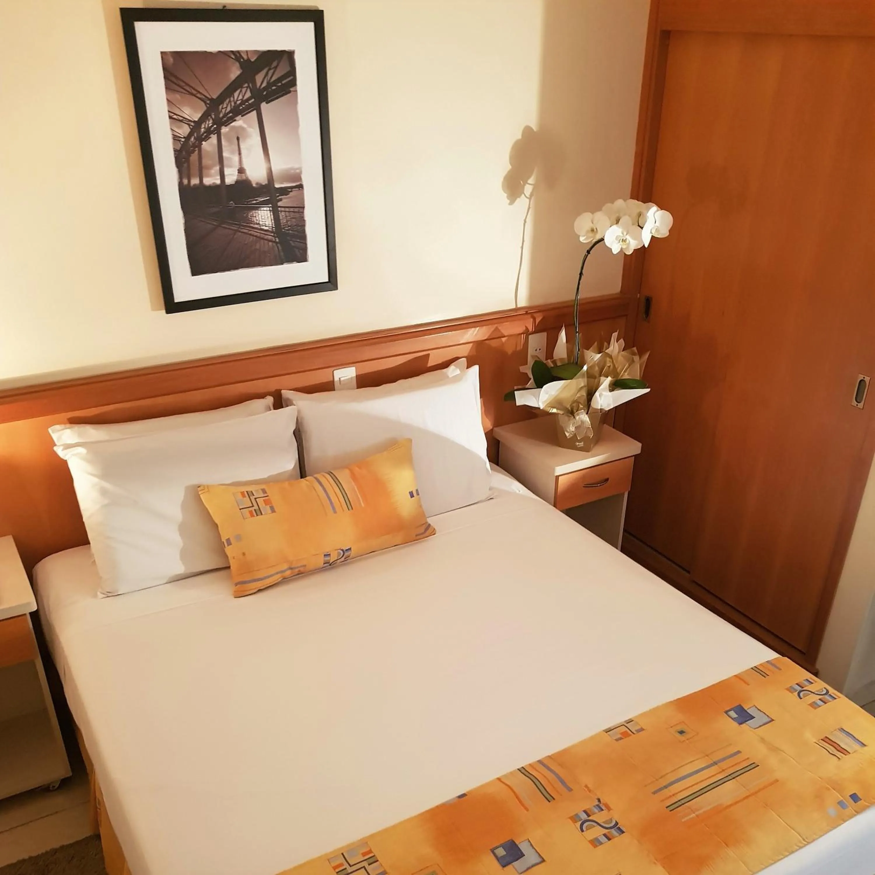 Bedroom, Bed in Hotel Cristal Rio Claro