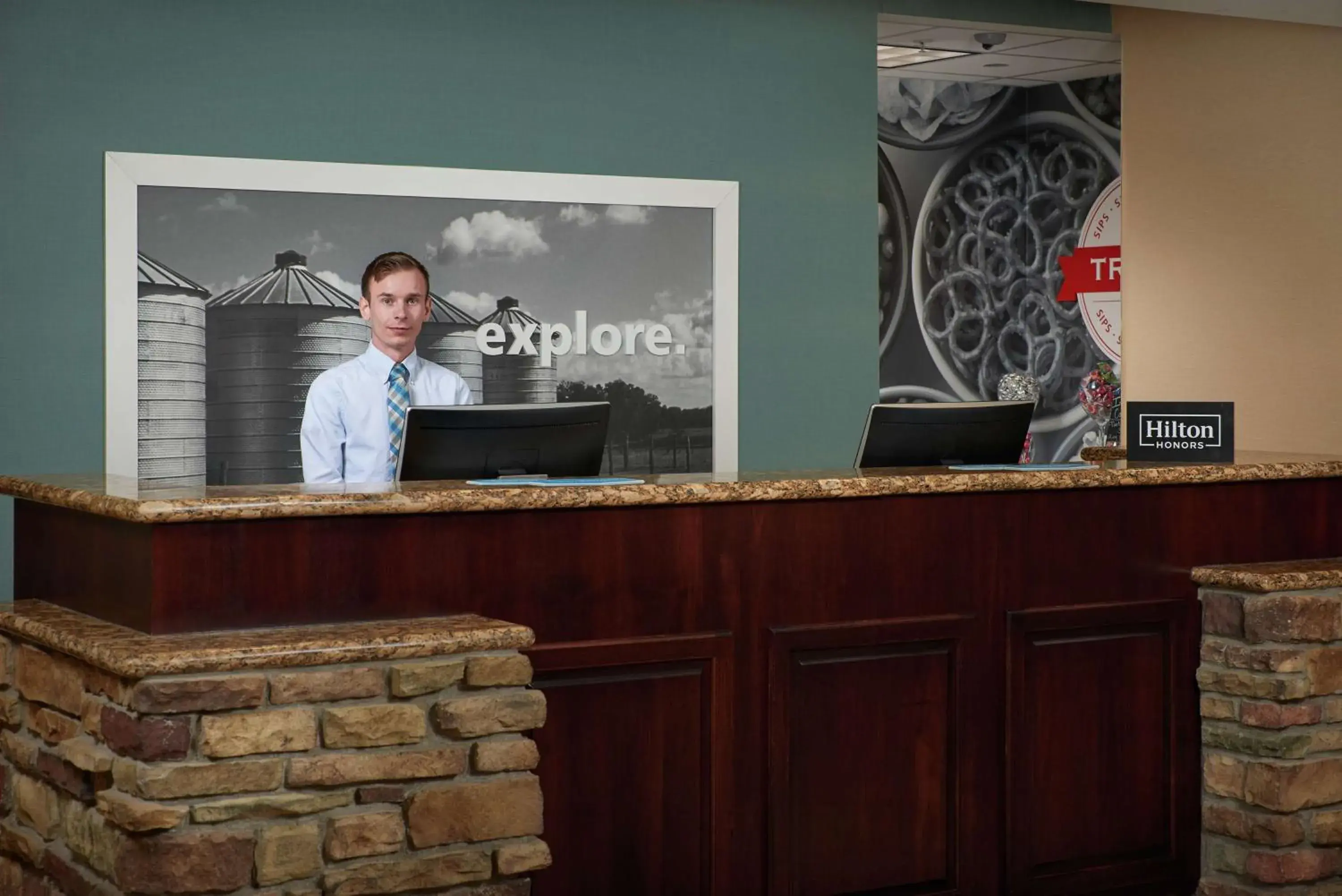 Lobby or reception in Hampton Inn & Suites Rogers Lobby or reception in Hampton Inn & Suites Rogers