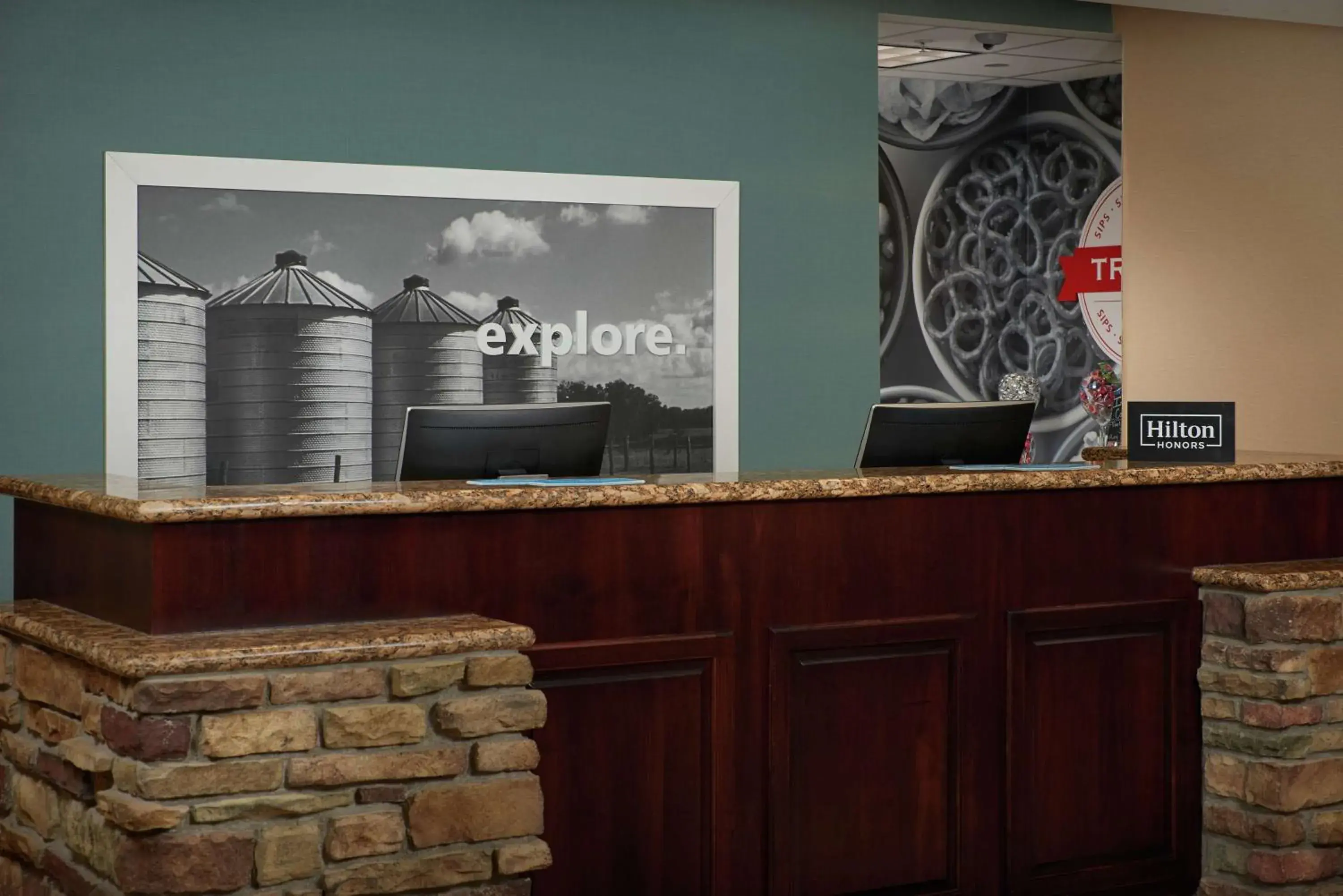 Lobby or reception in Hampton Inn & Suites Rogers Lobby or reception in Hampton Inn & Suites Rogers