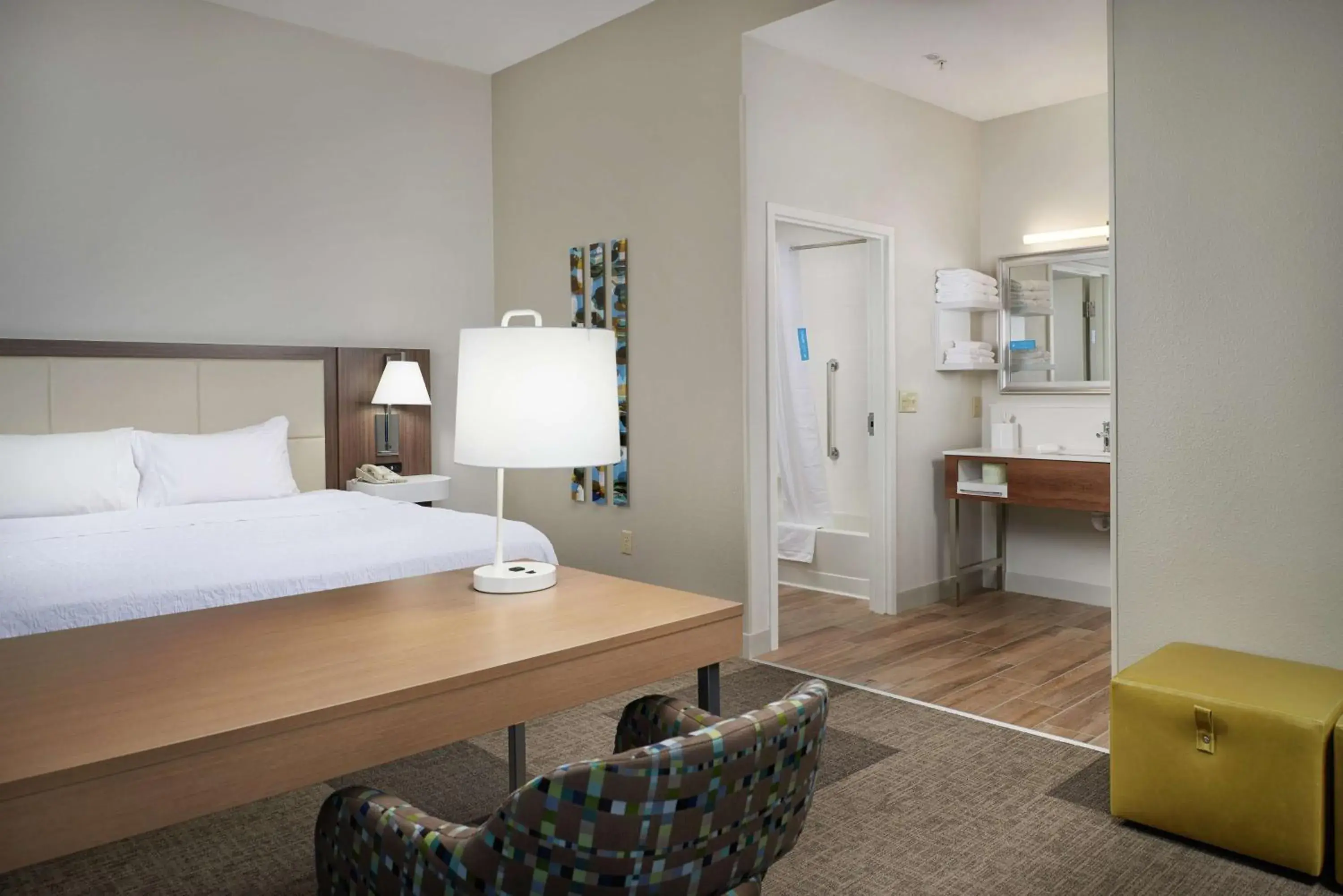 Non-Smoking King Studio Suite with Sofa Bed in Hampton Inn & Suites Rogers Non-Smoking King Studio Suite with Sofa Bed in Hampton Inn & Suites Rogers