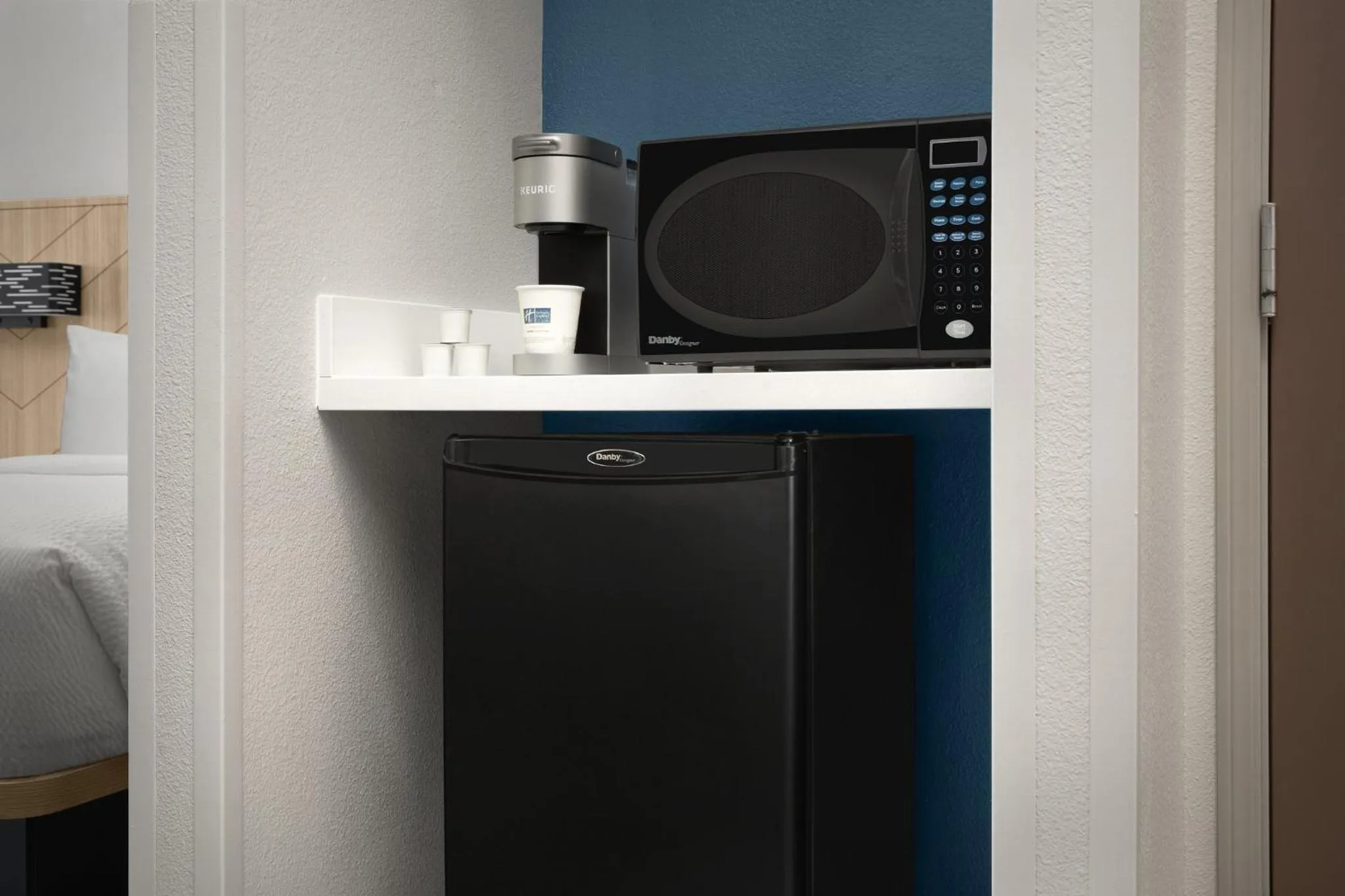 Photo of the whole room in Holiday Inn Express Hotel & Suites DFW West - Hurst by IHG