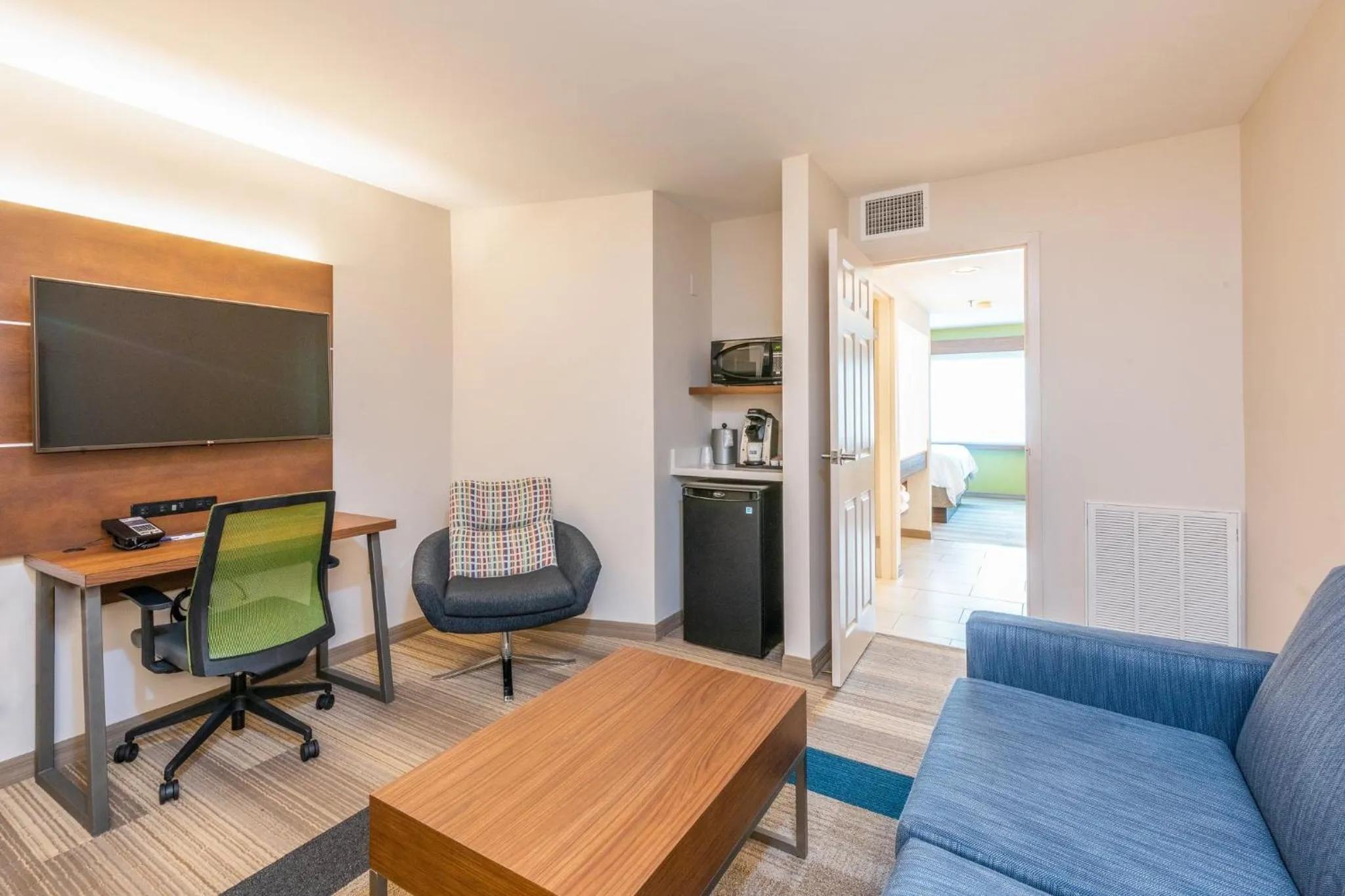 Photo of the whole room in Holiday Inn Express Hotel & Suites Bradenton West by IHG