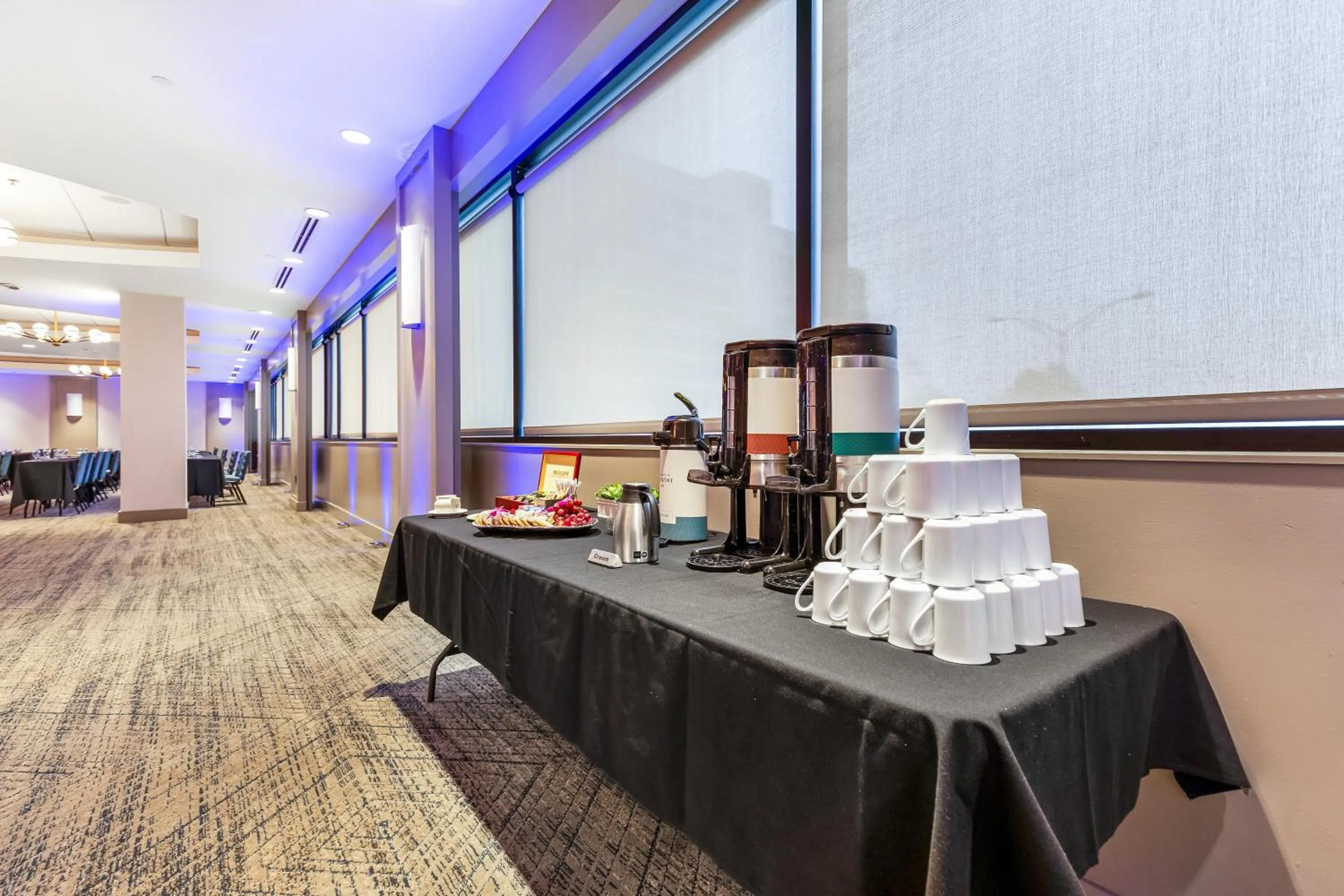 Meeting/conference room in Four Points by Sheraton Boston Newton