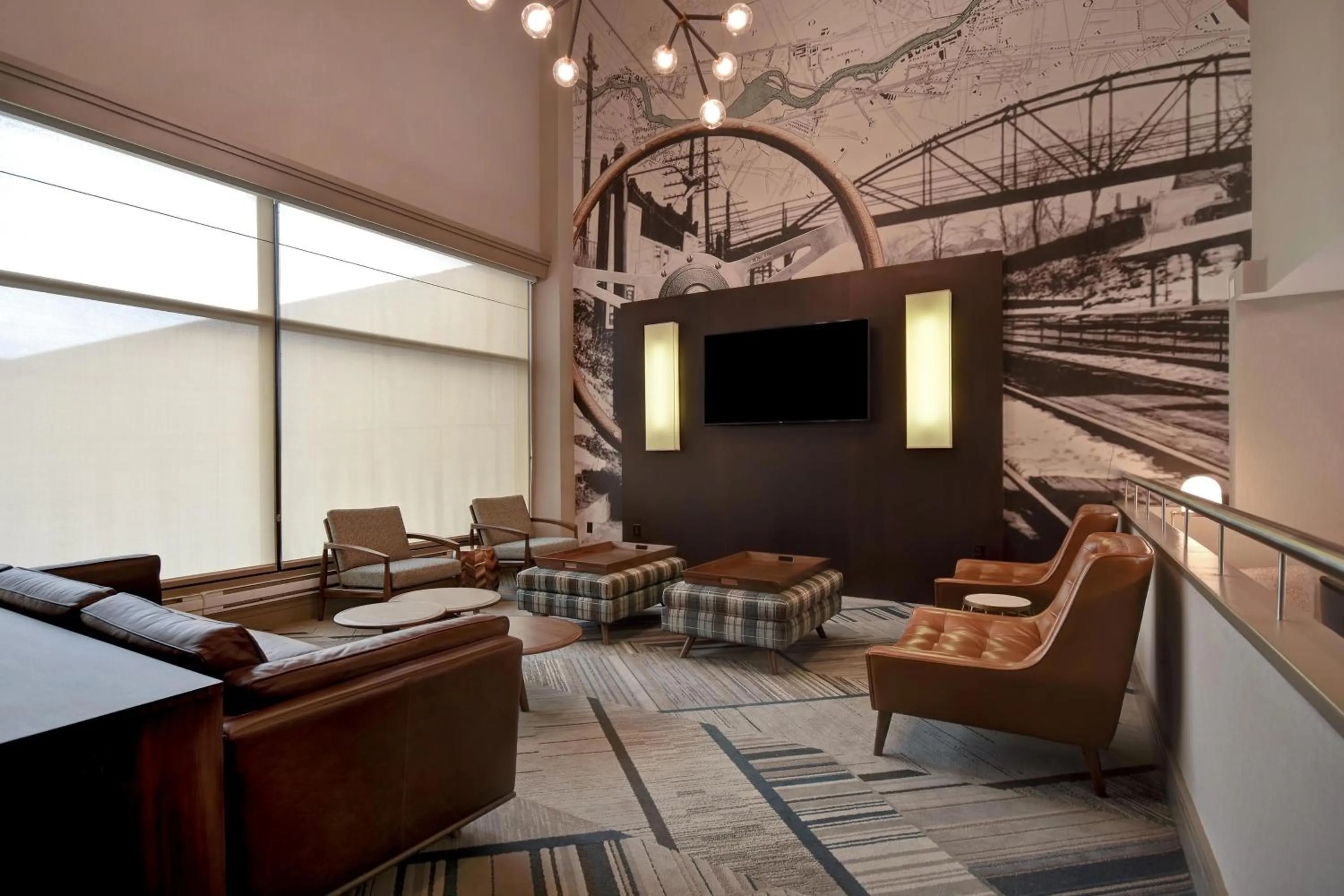 Lounge or bar in Four Points by Sheraton Boston Newton