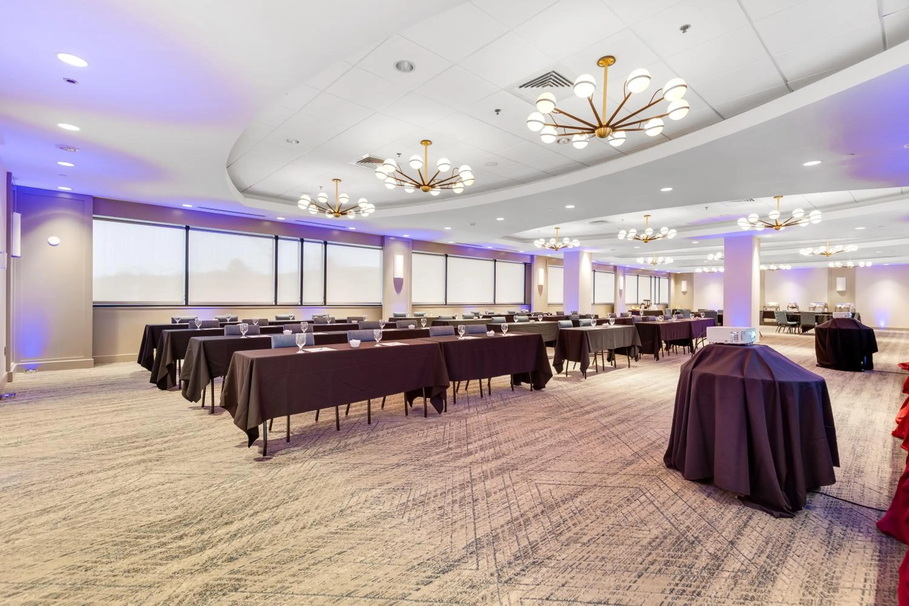 Meeting/conference room in Four Points by Sheraton Boston Newton