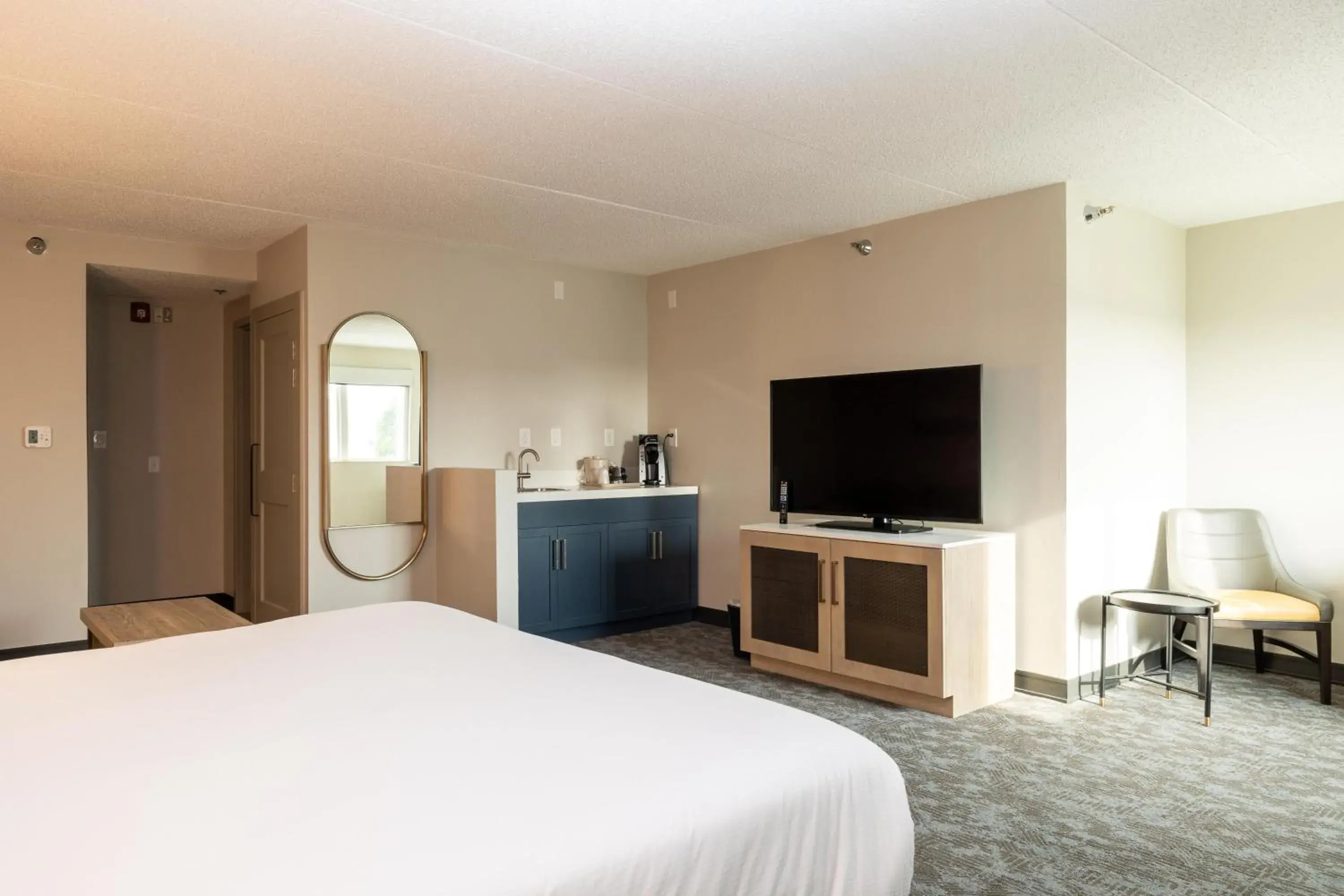 Bed in DoubleTree by Hilton Austin, MN Bed in DoubleTree by Hilton Austin, MN