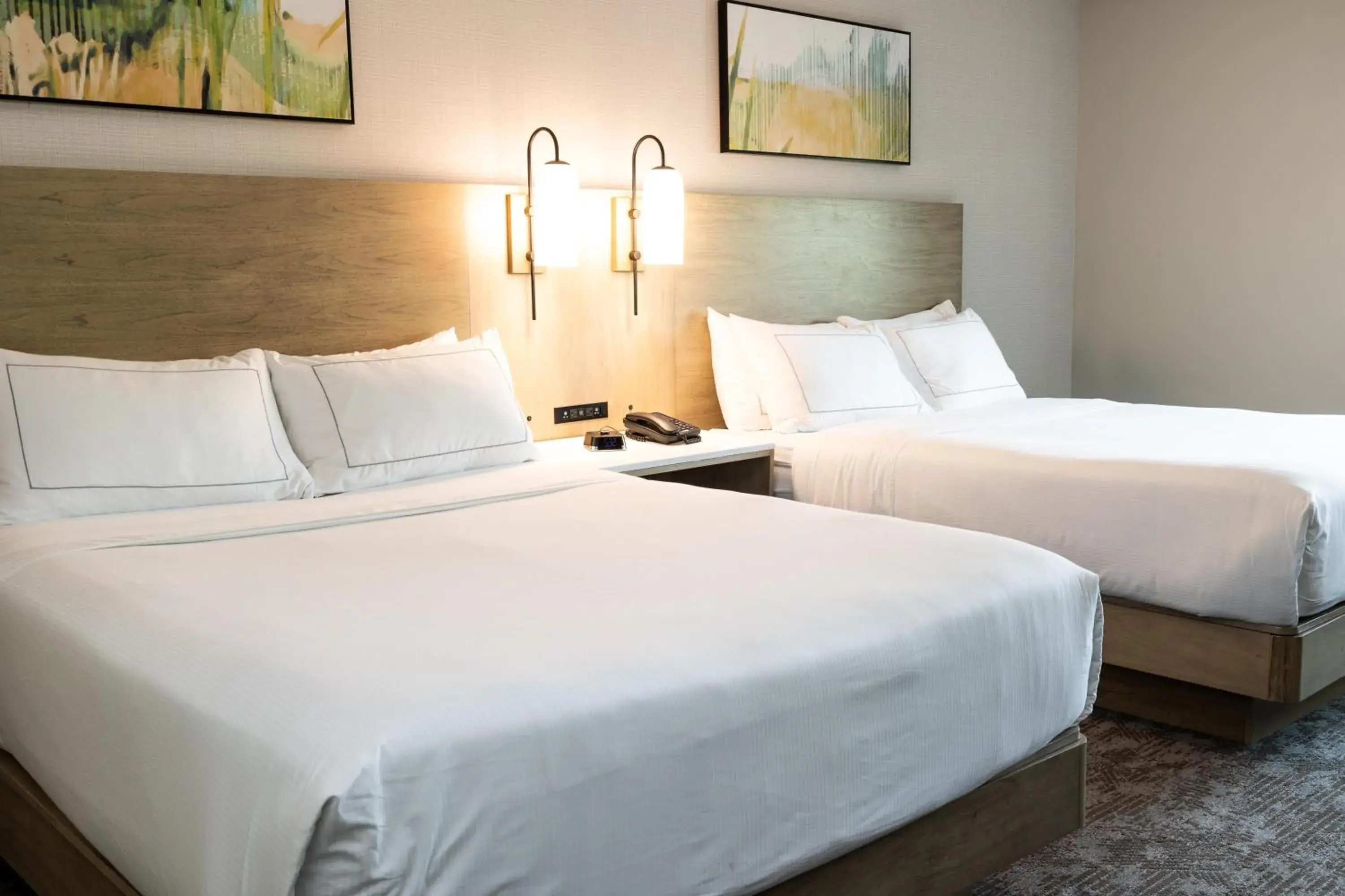 Bed in DoubleTree by Hilton Austin, MN Bed in DoubleTree by Hilton Austin, MN