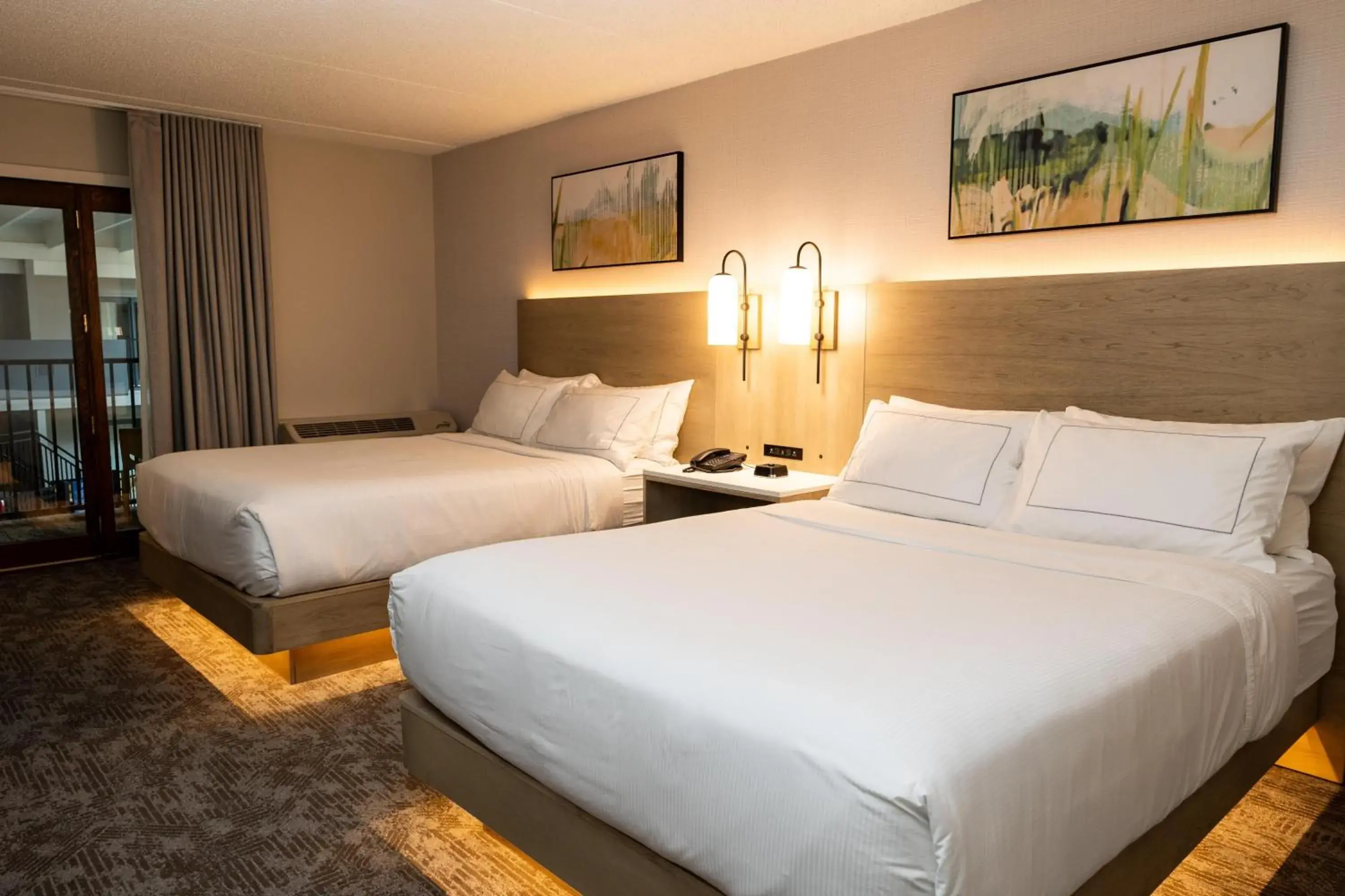 Bed in DoubleTree by Hilton Austin, MN Bed in DoubleTree by Hilton Austin, MN