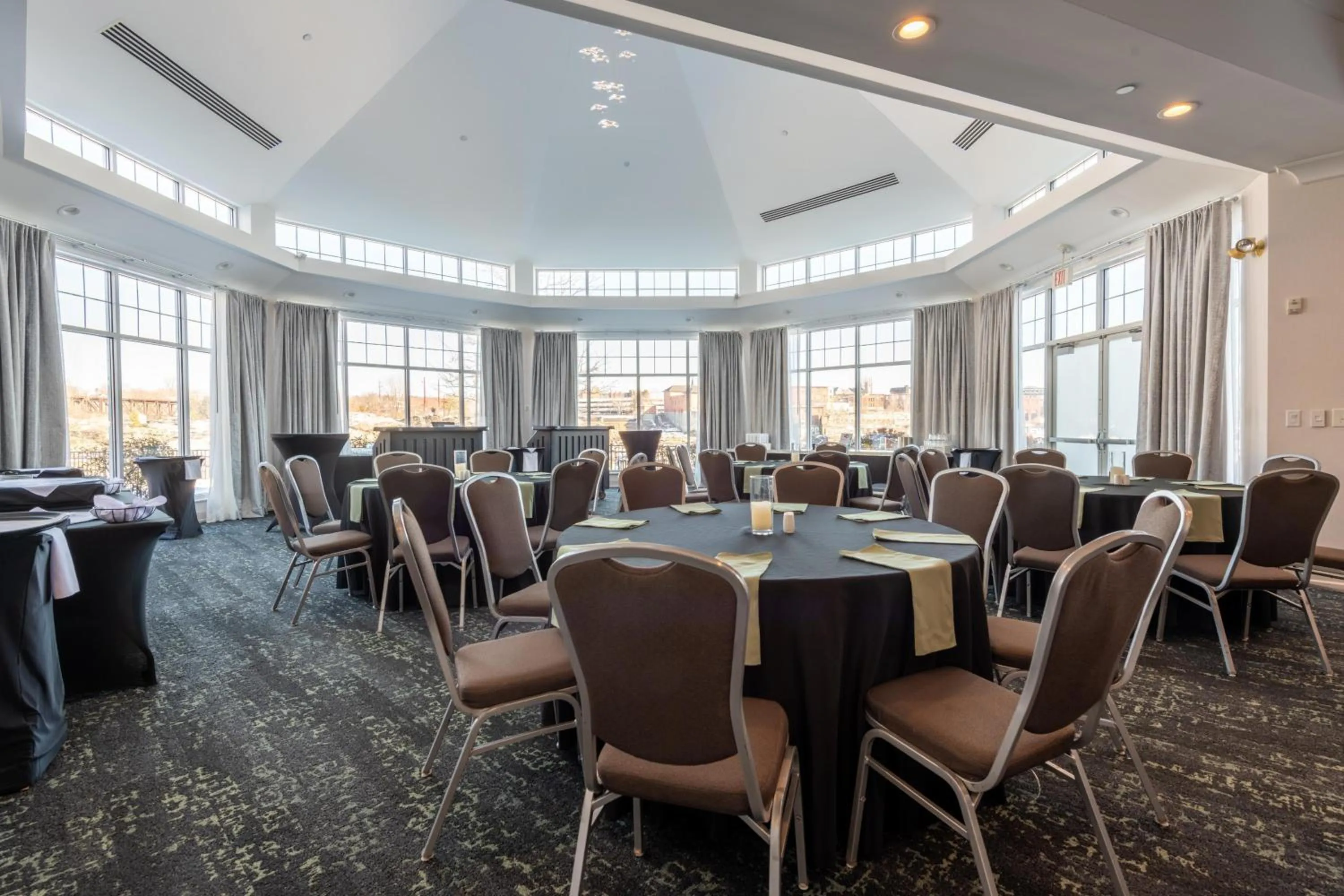 Meeting/conference room in Hilton Garden Inn Auburn Riverwatch