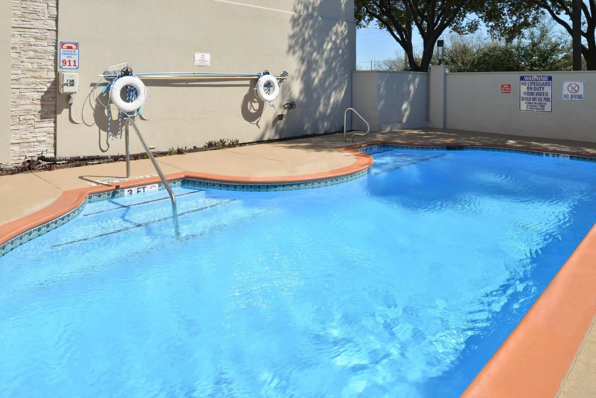 Swimming pool in Holiday Inn Express & Suites Austin North Central by IHG