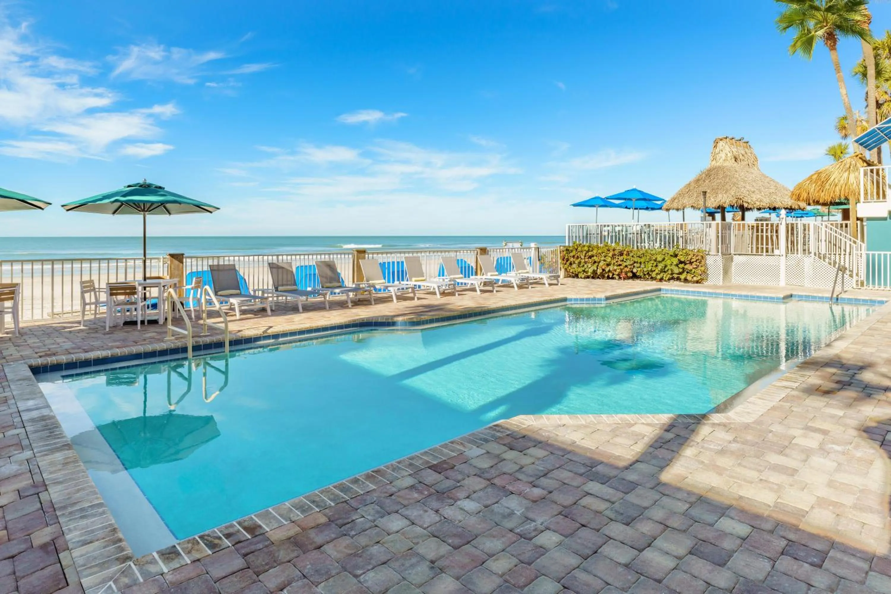 DoubleTree Beach Resort by Hilton Tampa Bay – North Redington Beach