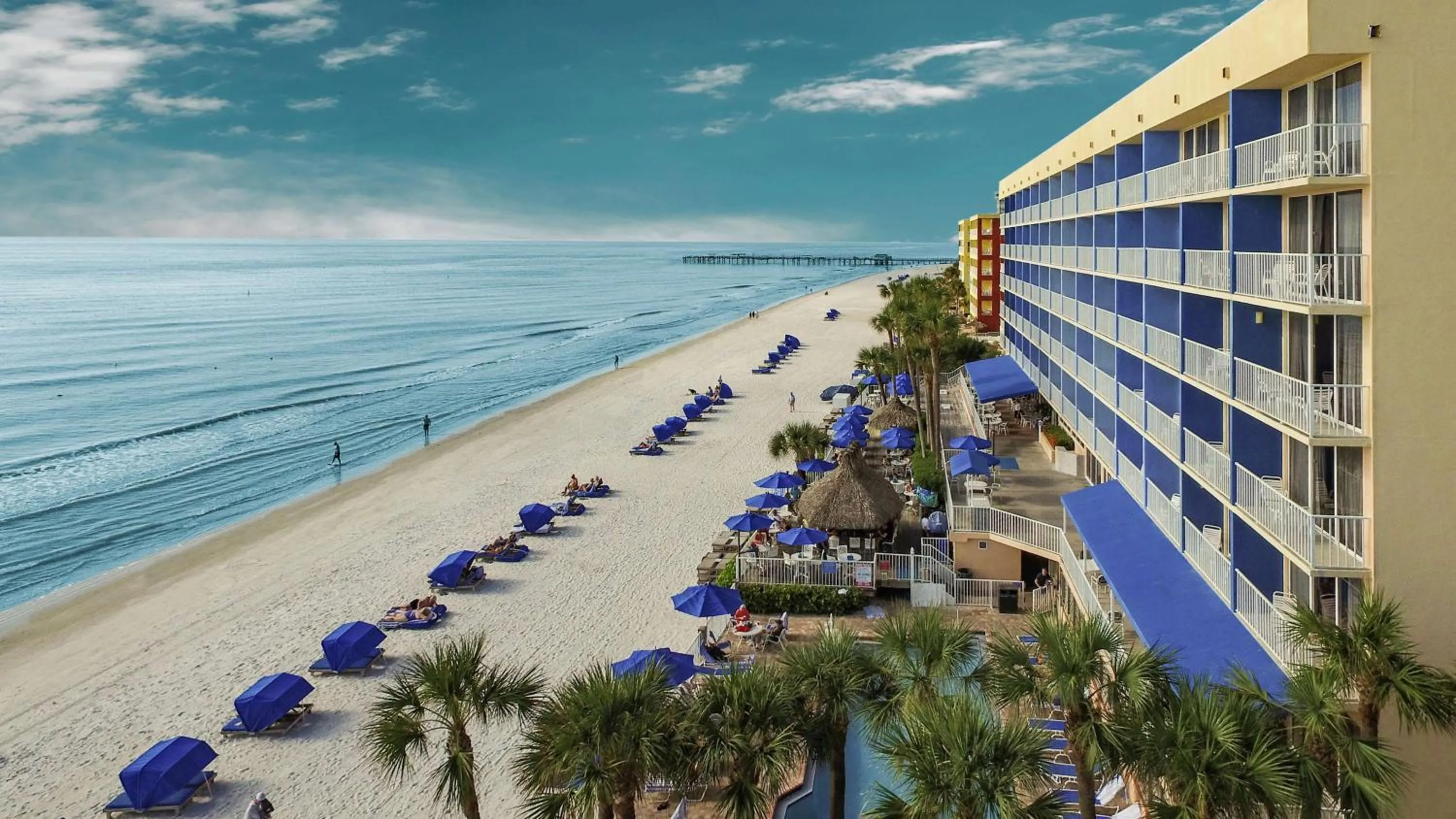 Property building in DoubleTree Beach Resort by Hilton Tampa Bay – North Redington Beach