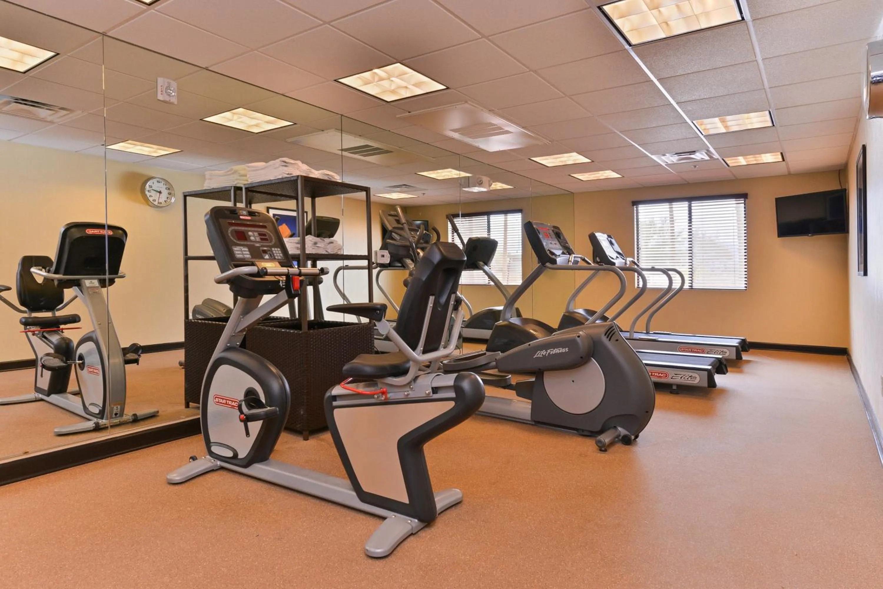 Fitness centre/facilities in Holiday Inn Express & Suites Indio - Coachella Valley by IHG