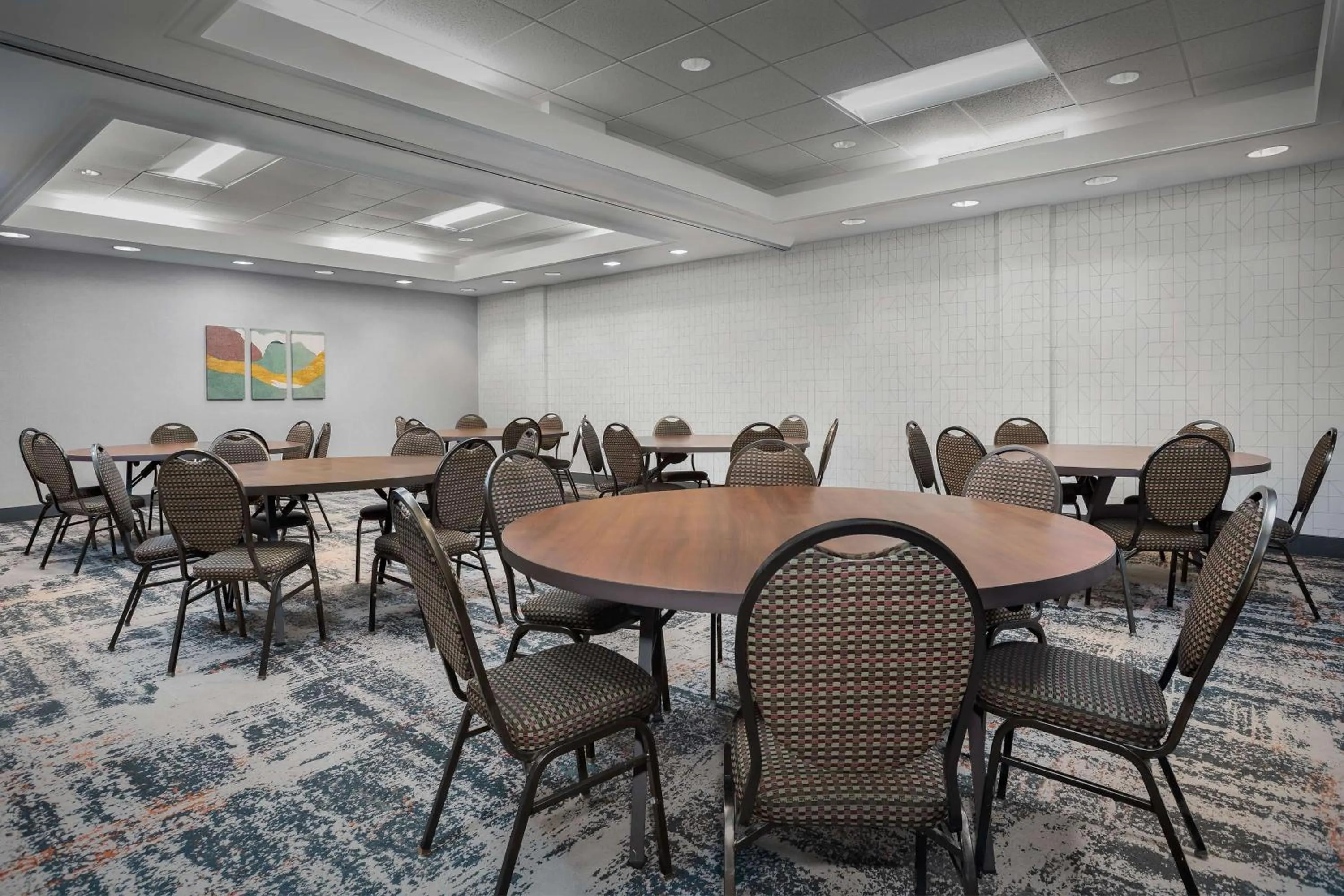 Meeting/conference room in Homewood Suites by Hilton Cleveland-Solon
