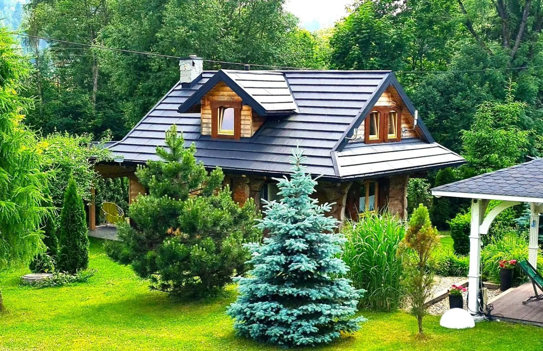 Property building in Chata w Rabce - Bajkowa Osada