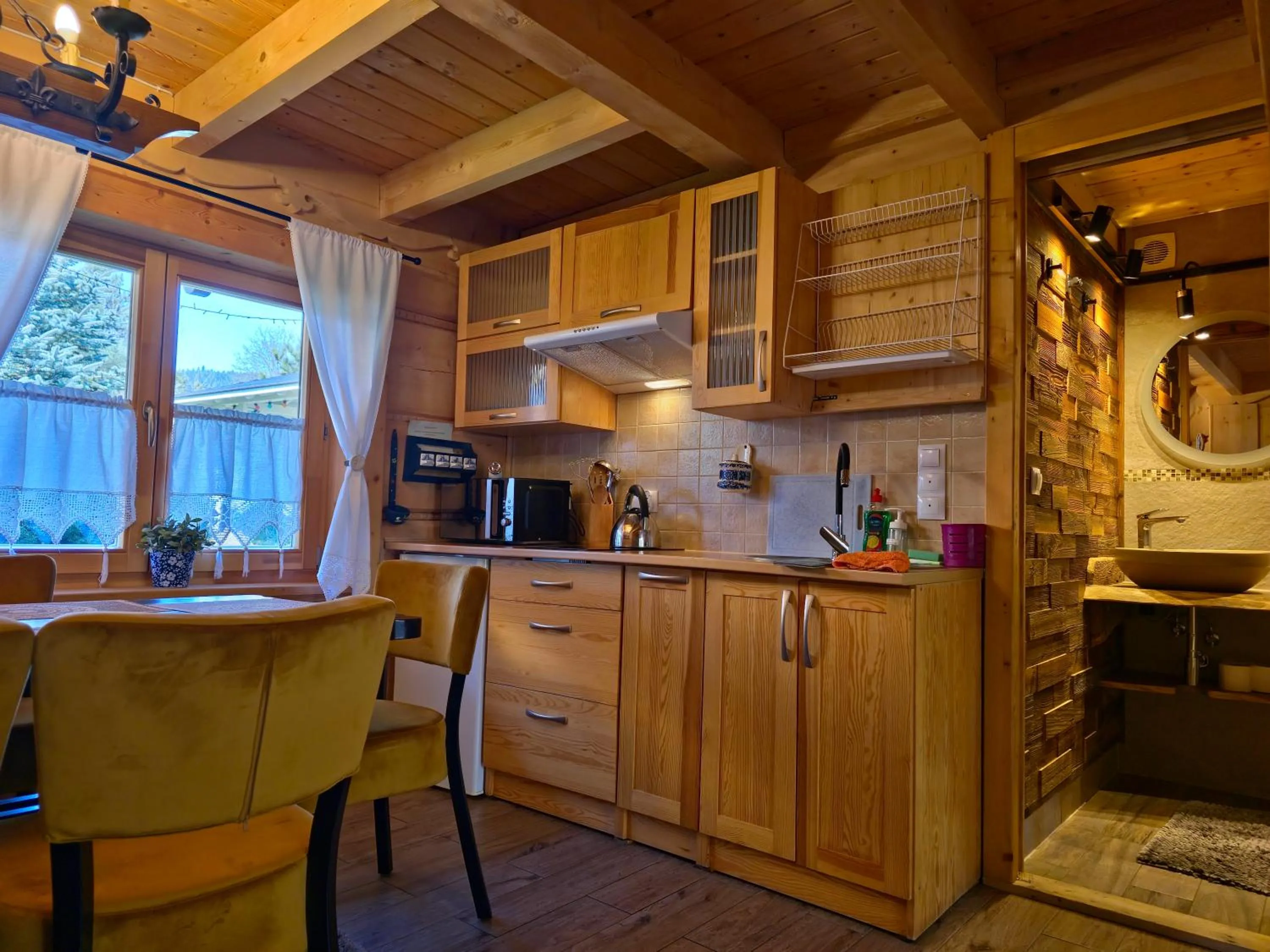 Kitchen or kitchenette in Chata w Rabce - Bajkowa Osada