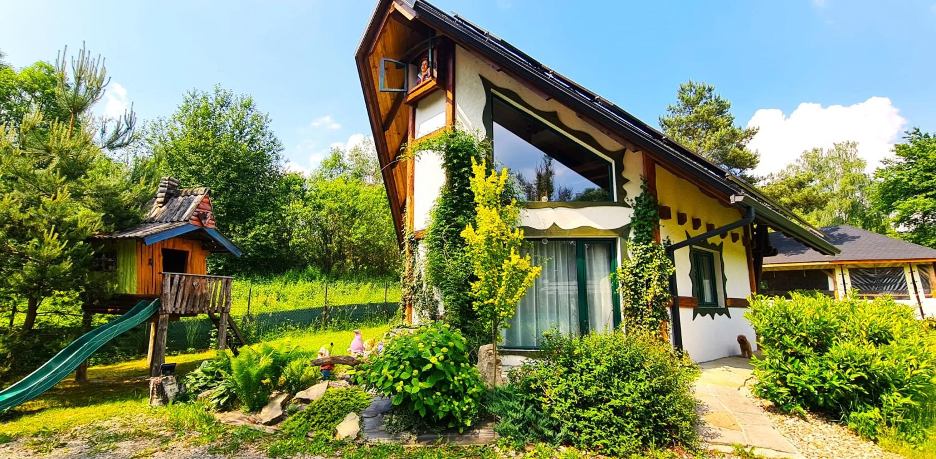 Property building in Chata w Rabce - Bajkowa Osada
