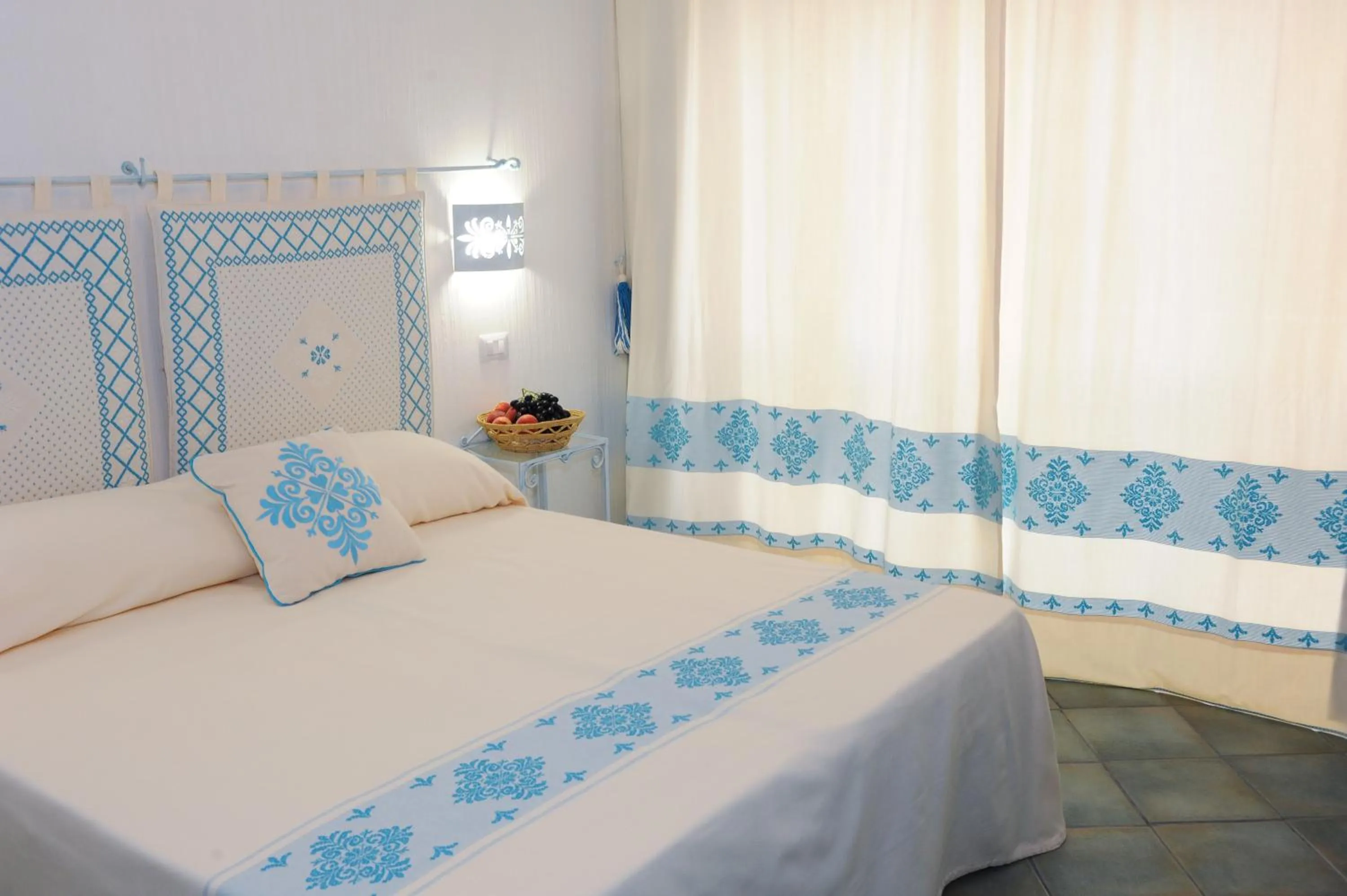 Triple Room with Balcony in Alghero Sunrise