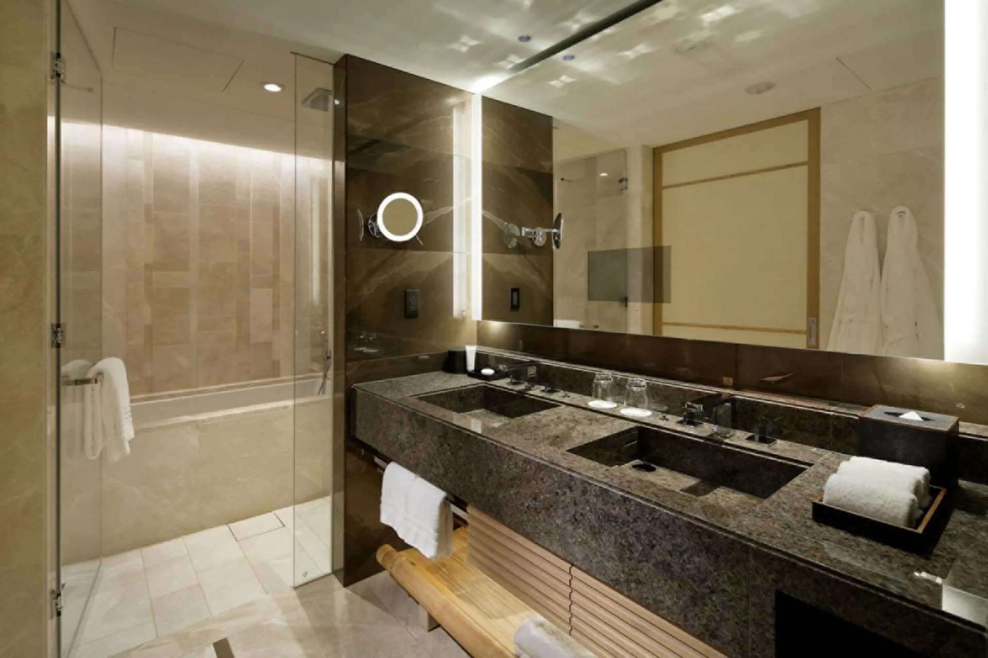 Bathroom in Four Seasons Hotel Kyoto