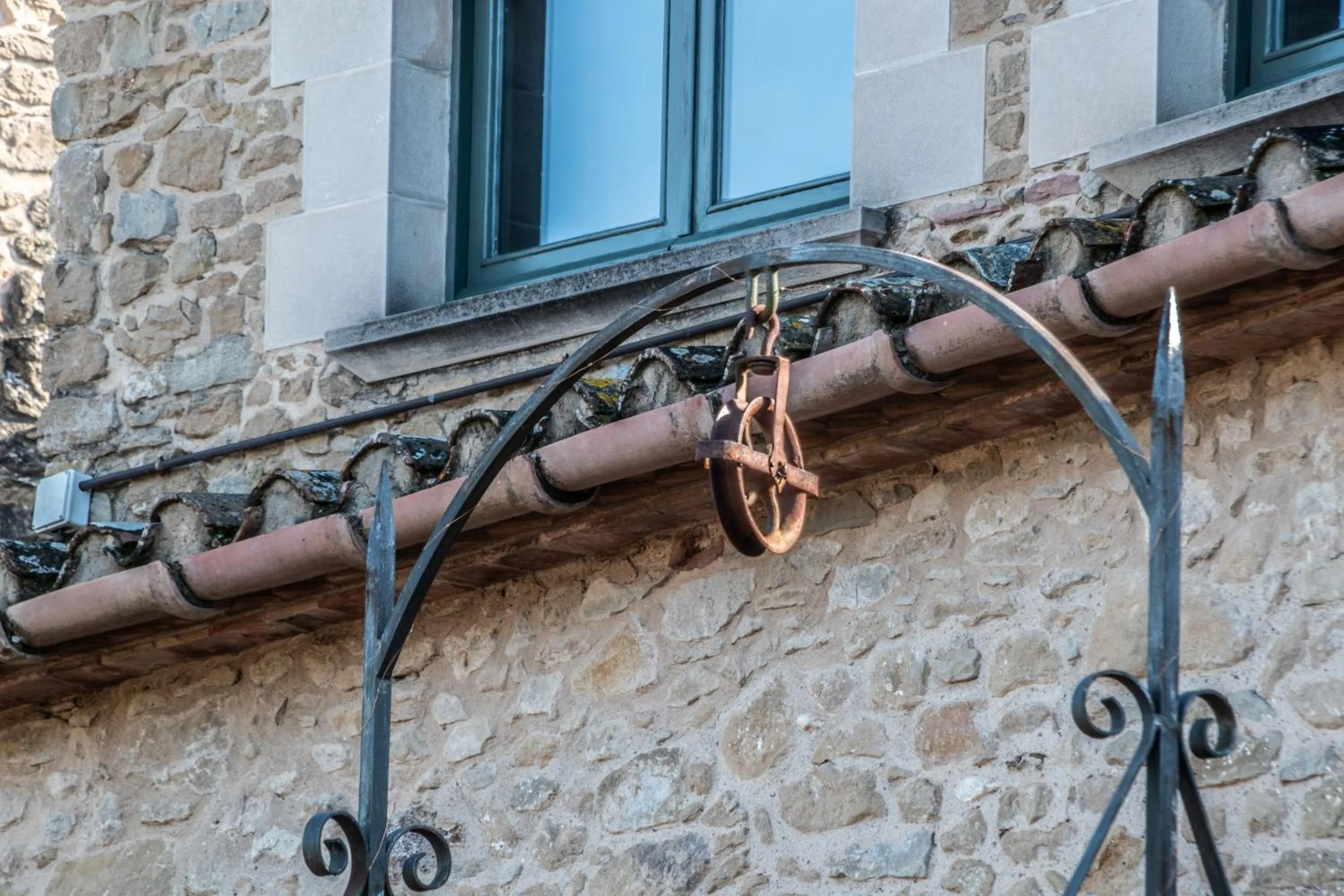 Decorative detail in El Racó de Madremanya - Adults only