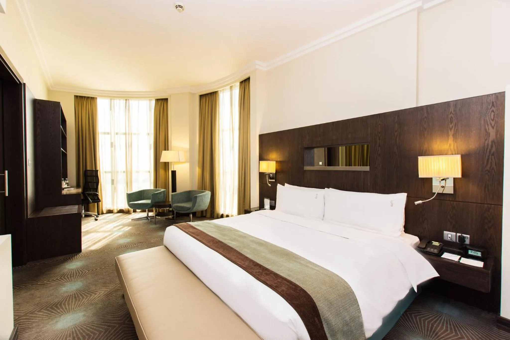 Photo of the whole room, Bed in Holiday Inn Abu Dhabi by IHG