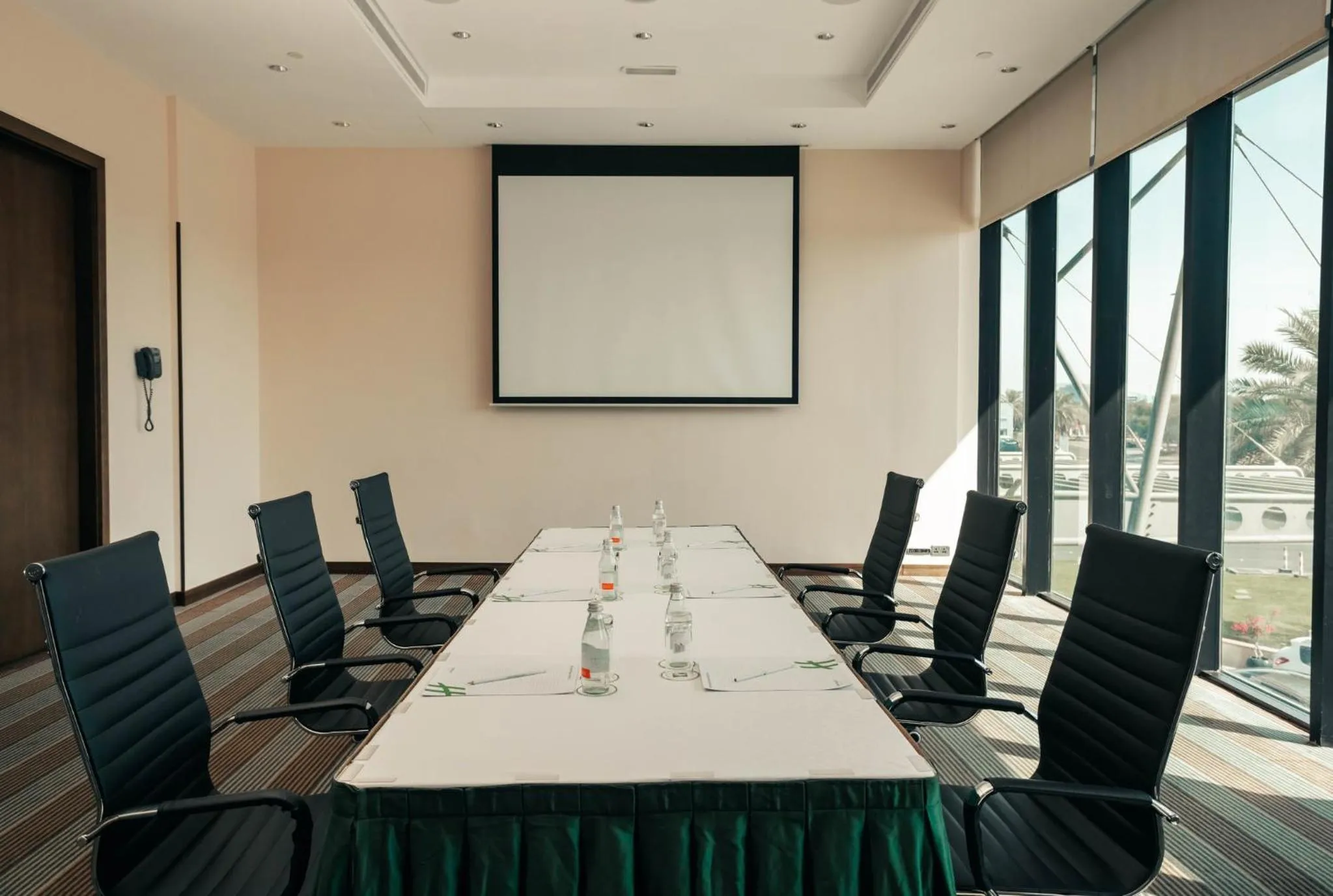 Meeting/conference room in Holiday Inn Abu Dhabi by IHG