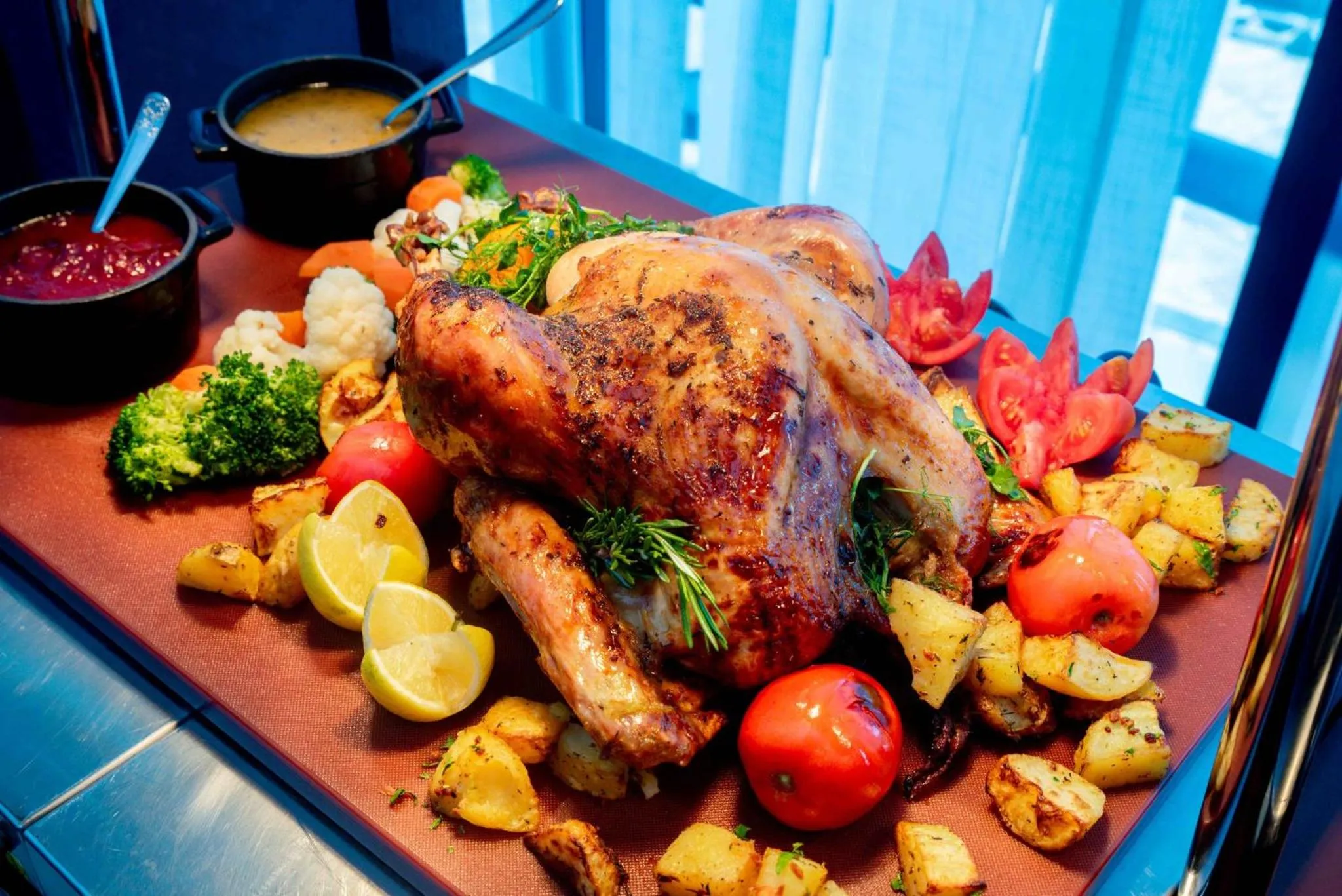 Restaurant/places to eat in Holiday Inn Abu Dhabi by IHG