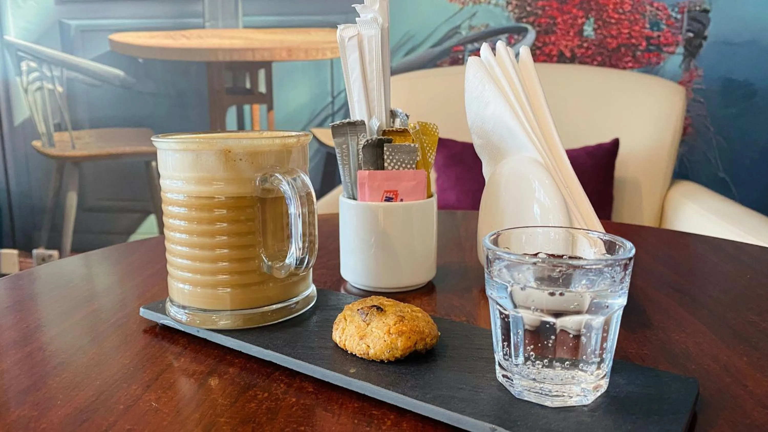 Restaurant/places to eat in Holiday Inn Abu Dhabi by IHG