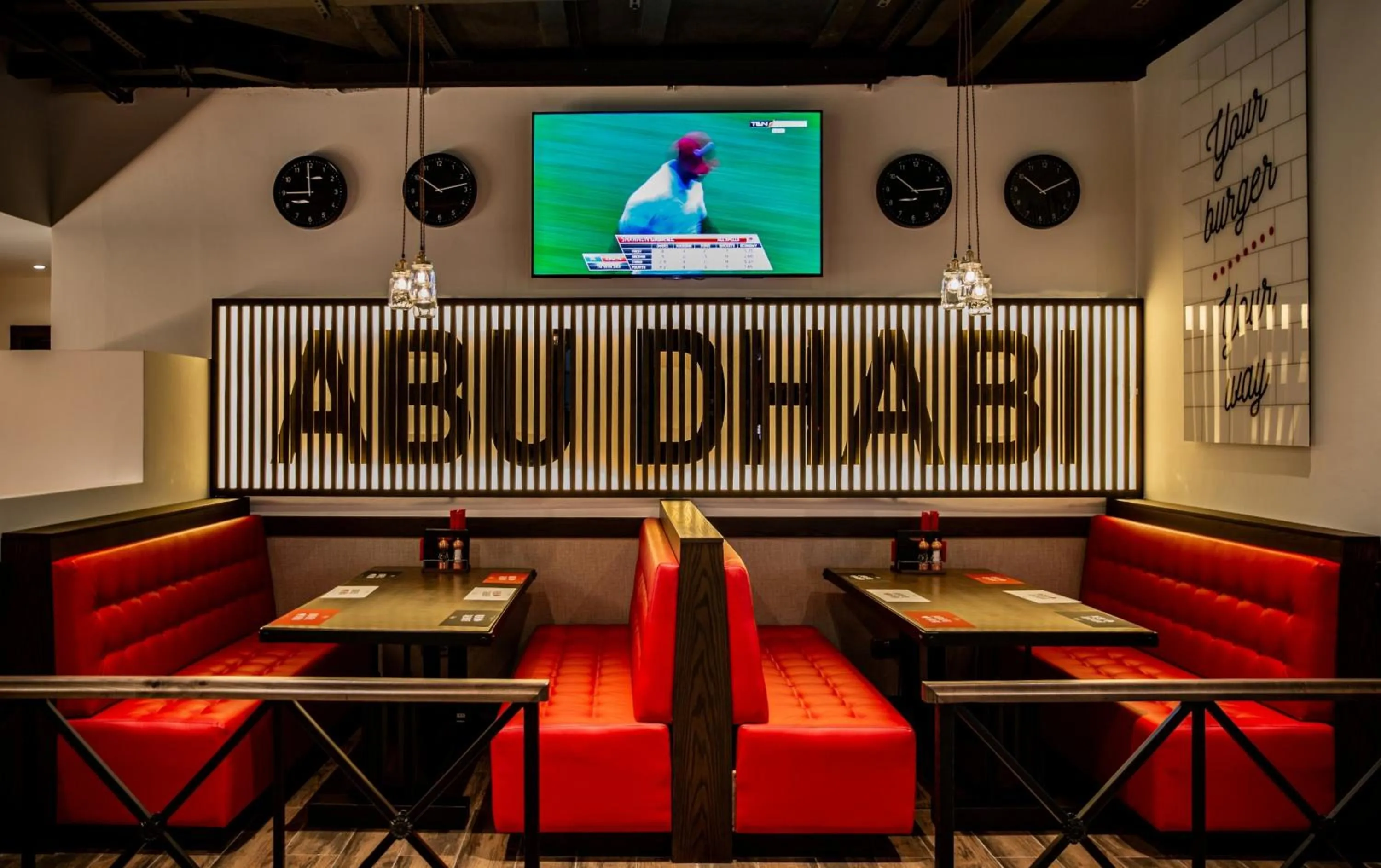 Restaurant/places to eat in Holiday Inn Abu Dhabi by IHG